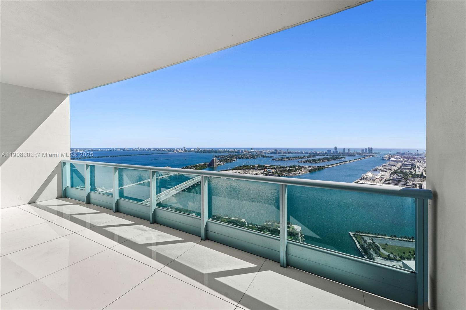 900 Biscayne Blvd Unit: PH6201
