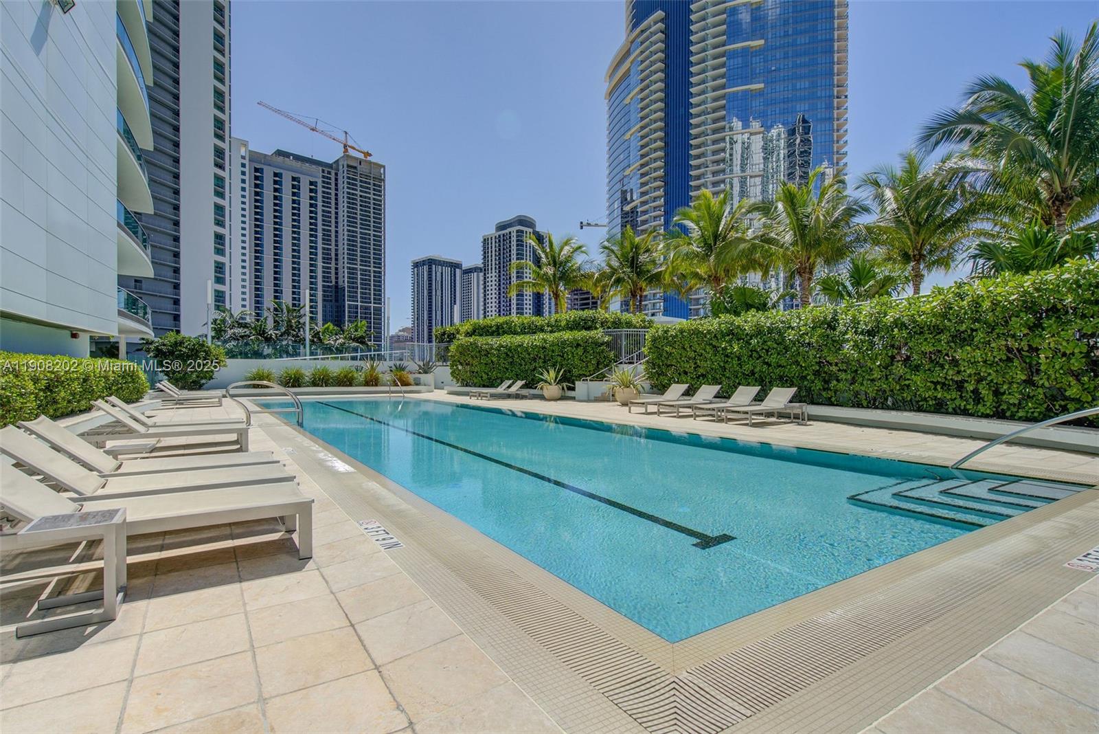 900 Biscayne Blvd Unit: PH6201