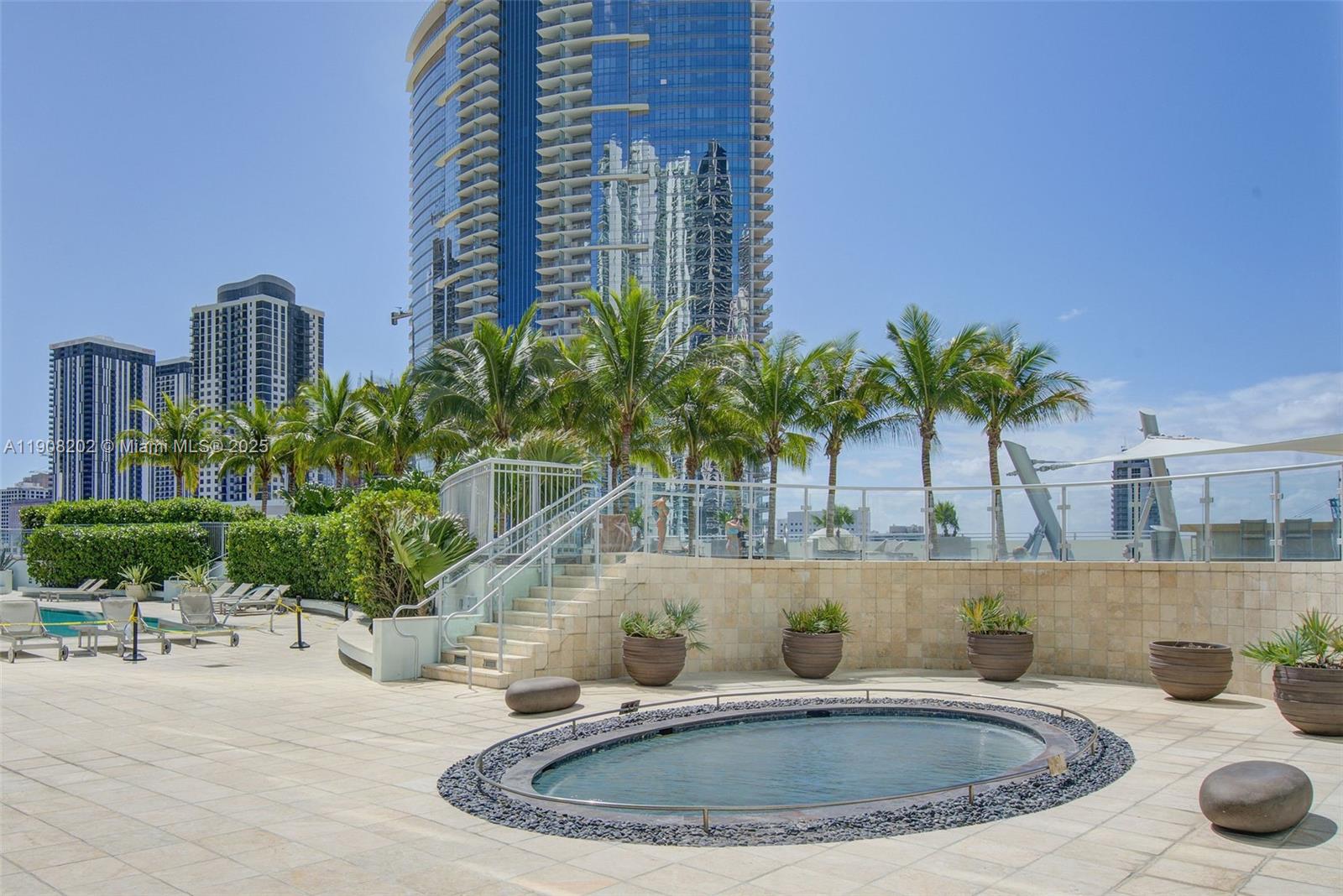 900 Biscayne Blvd Unit: PH6201