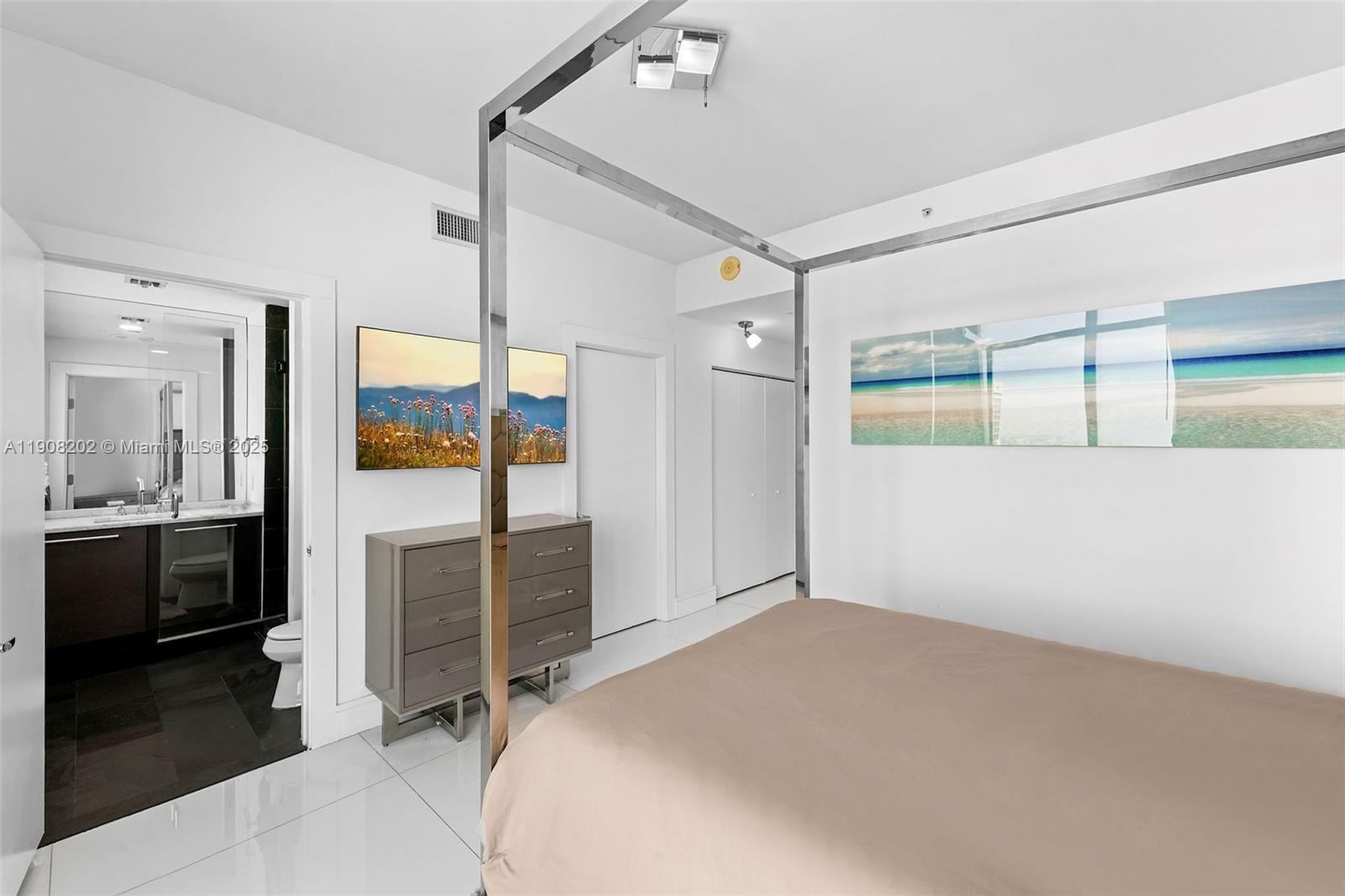 900 Biscayne Blvd Unit: PH6201