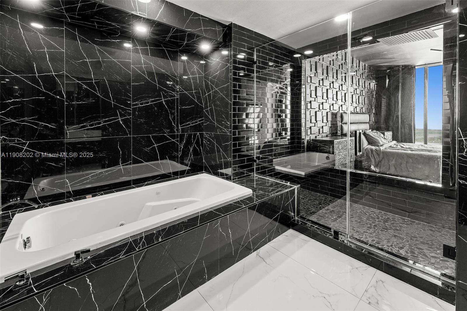 900 Biscayne Blvd Unit: PH6201