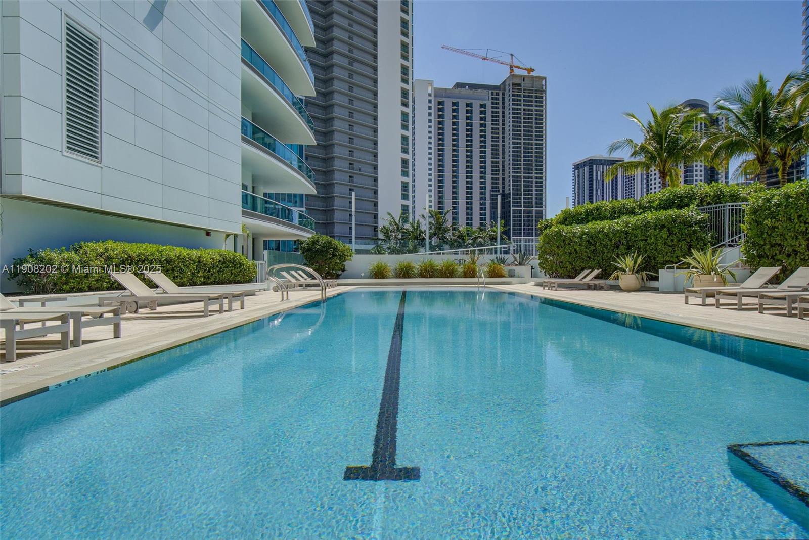 900 Biscayne Blvd Unit: PH6201
