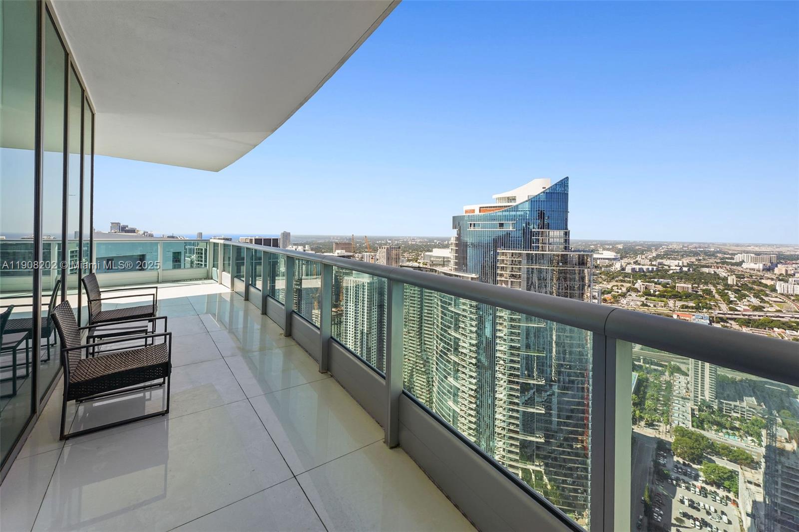 900 Biscayne Blvd Unit: PH6201