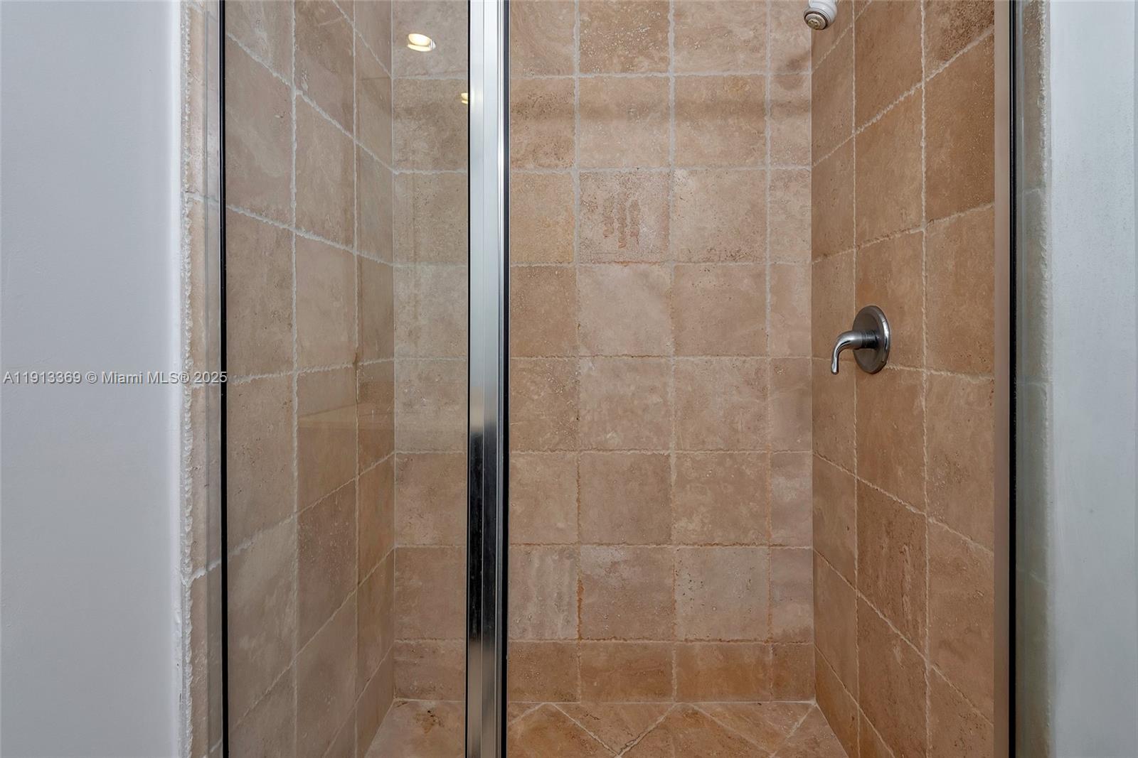 18201 Collins Ave # 4008