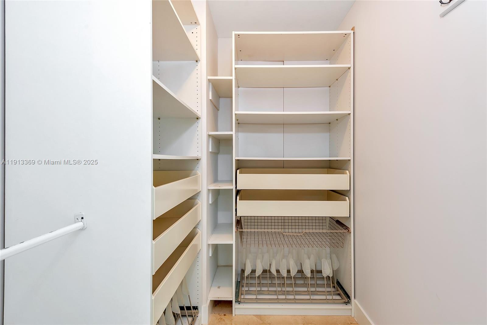 18201 Collins Ave # 4008