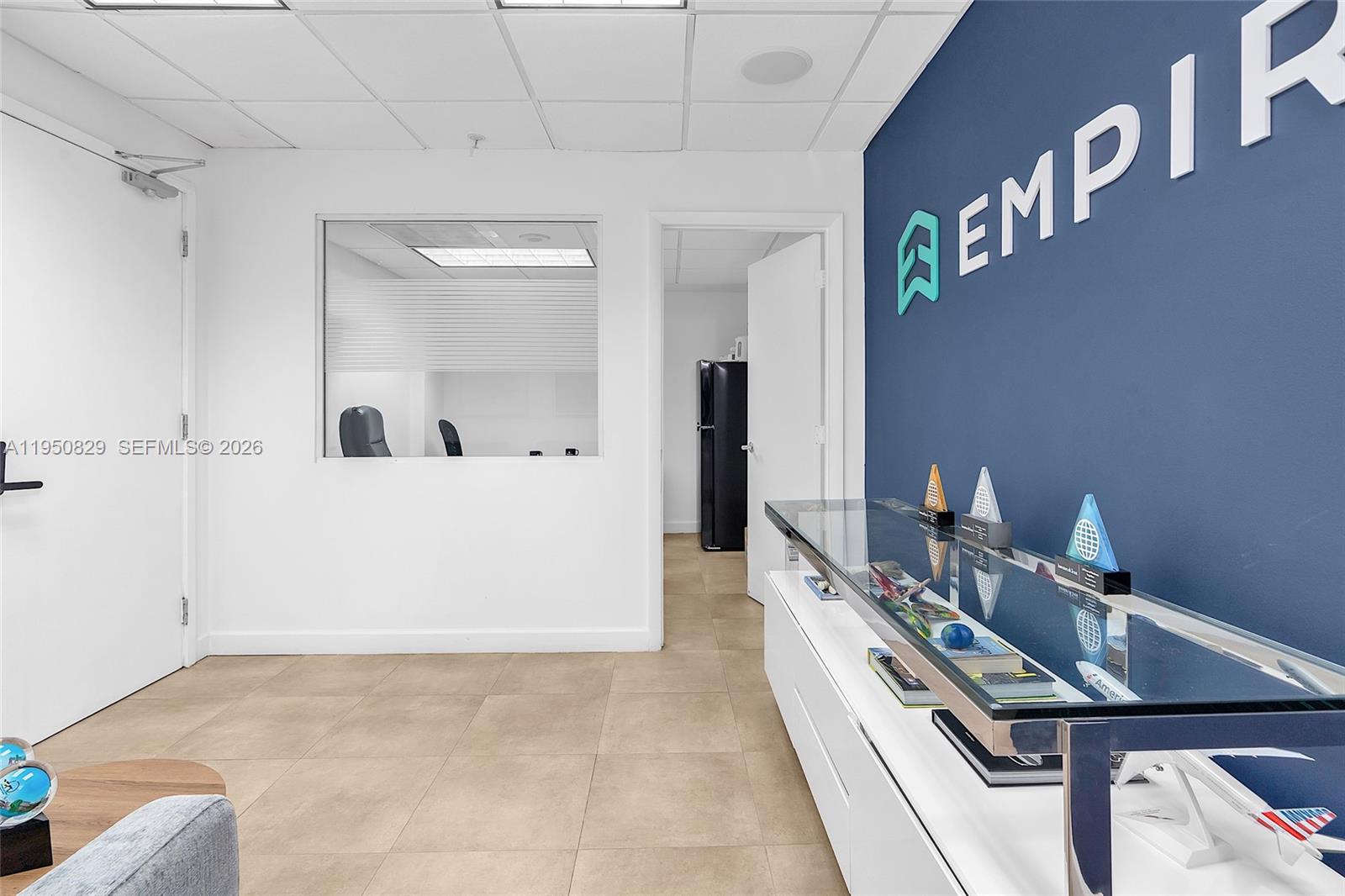 1110 Brickell Ave # 806