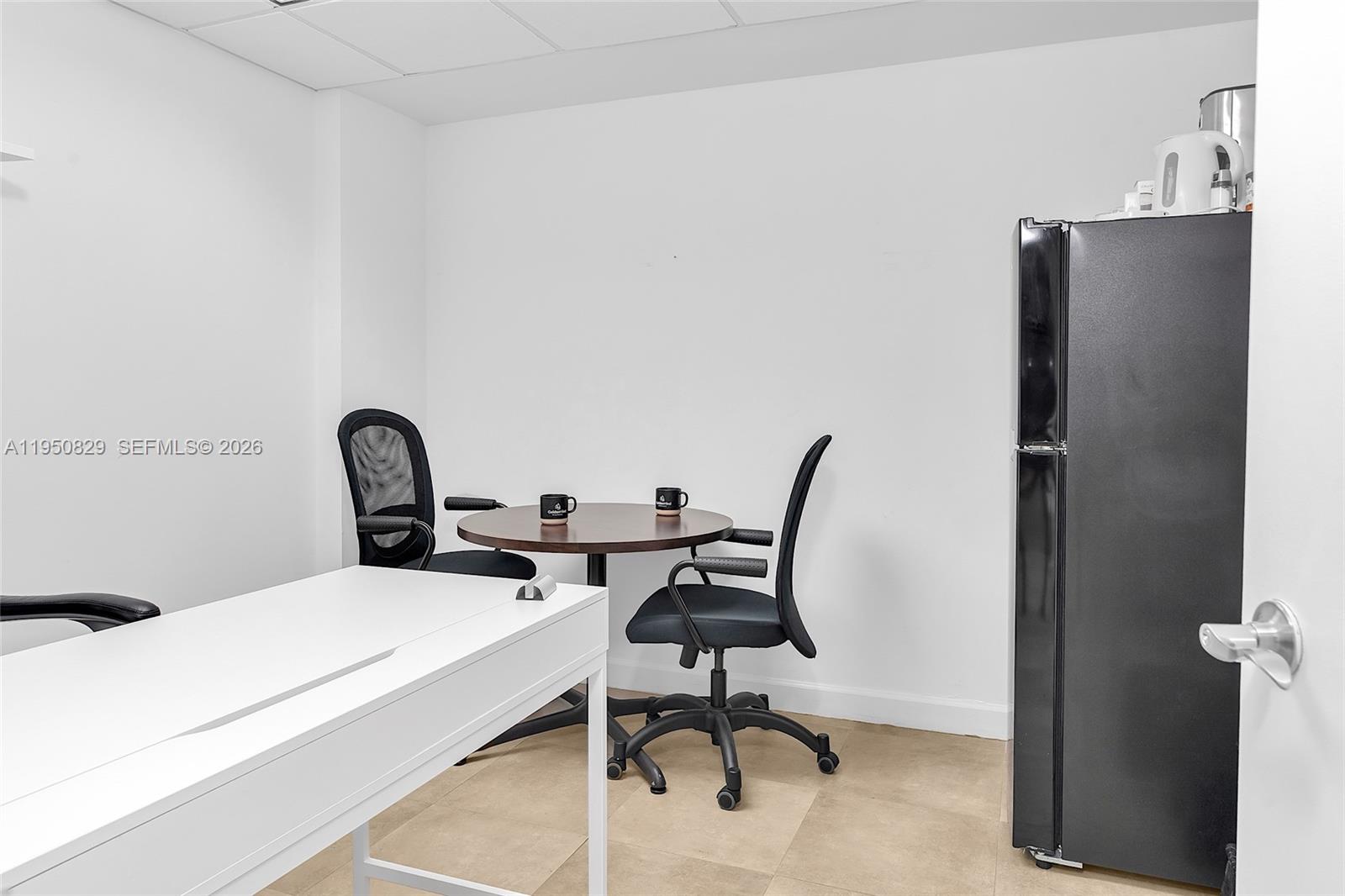 1110 Brickell Ave # 806