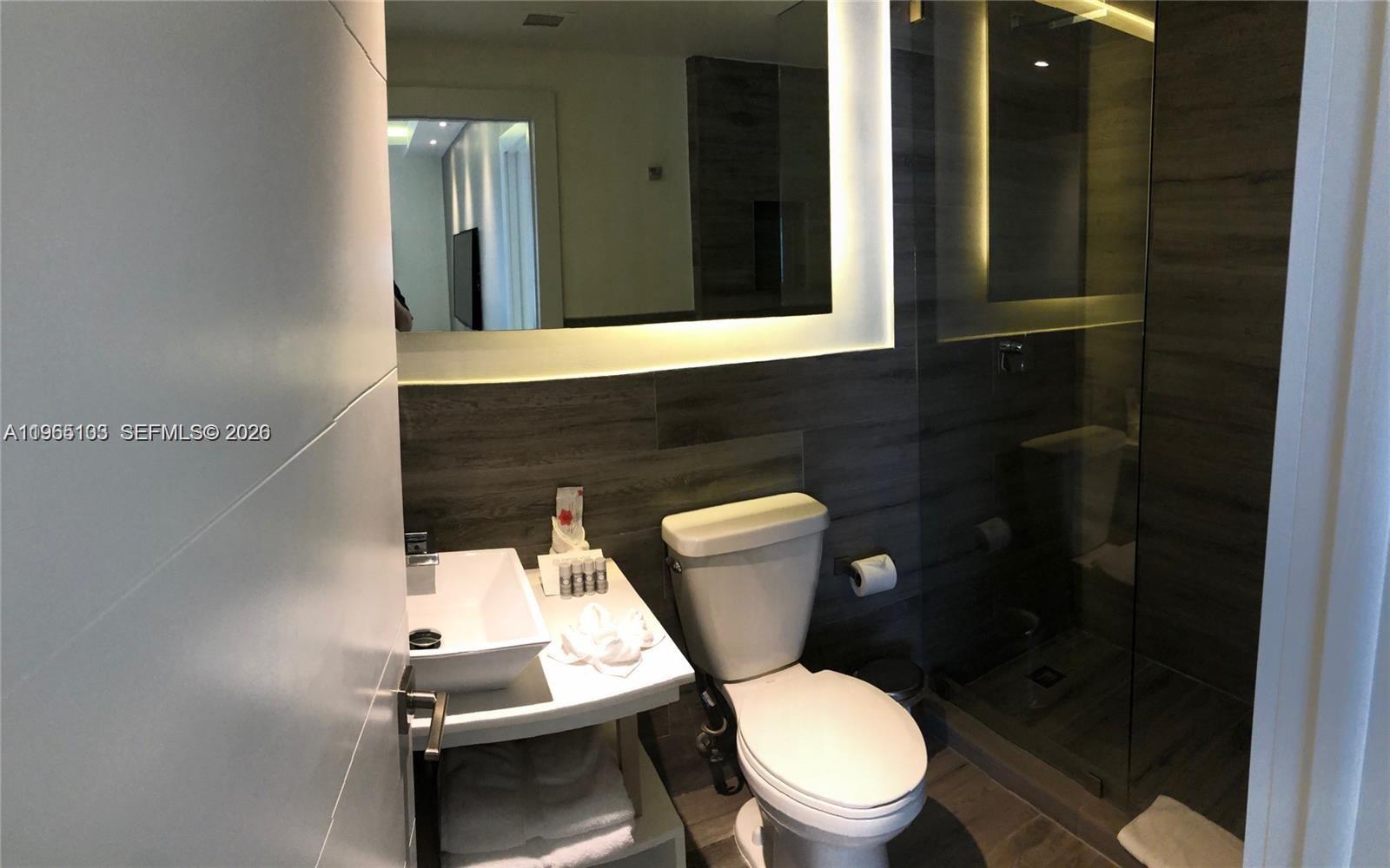 185 SE 14th Ter # 2001