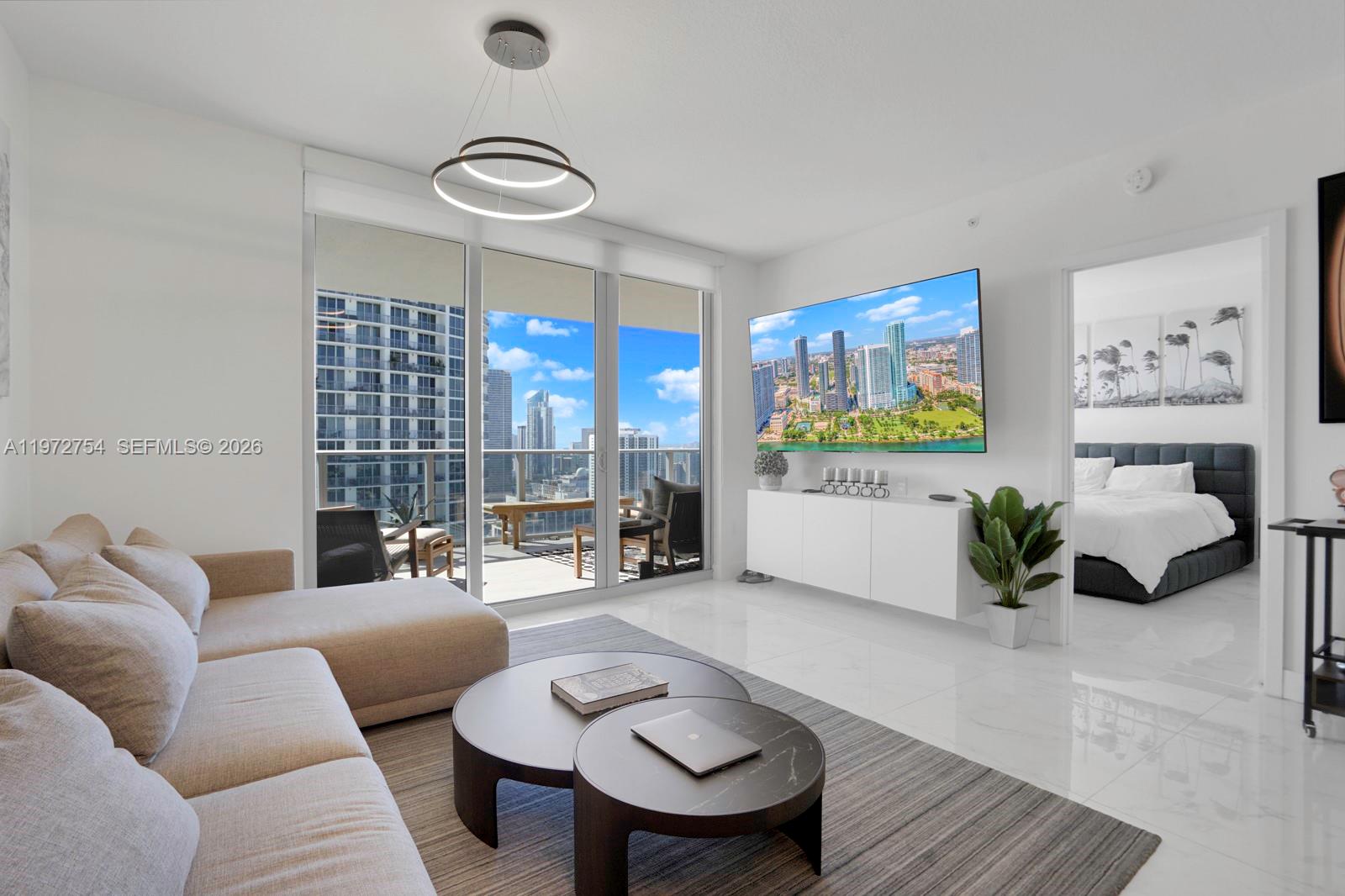 488 NE 18th St # 3804