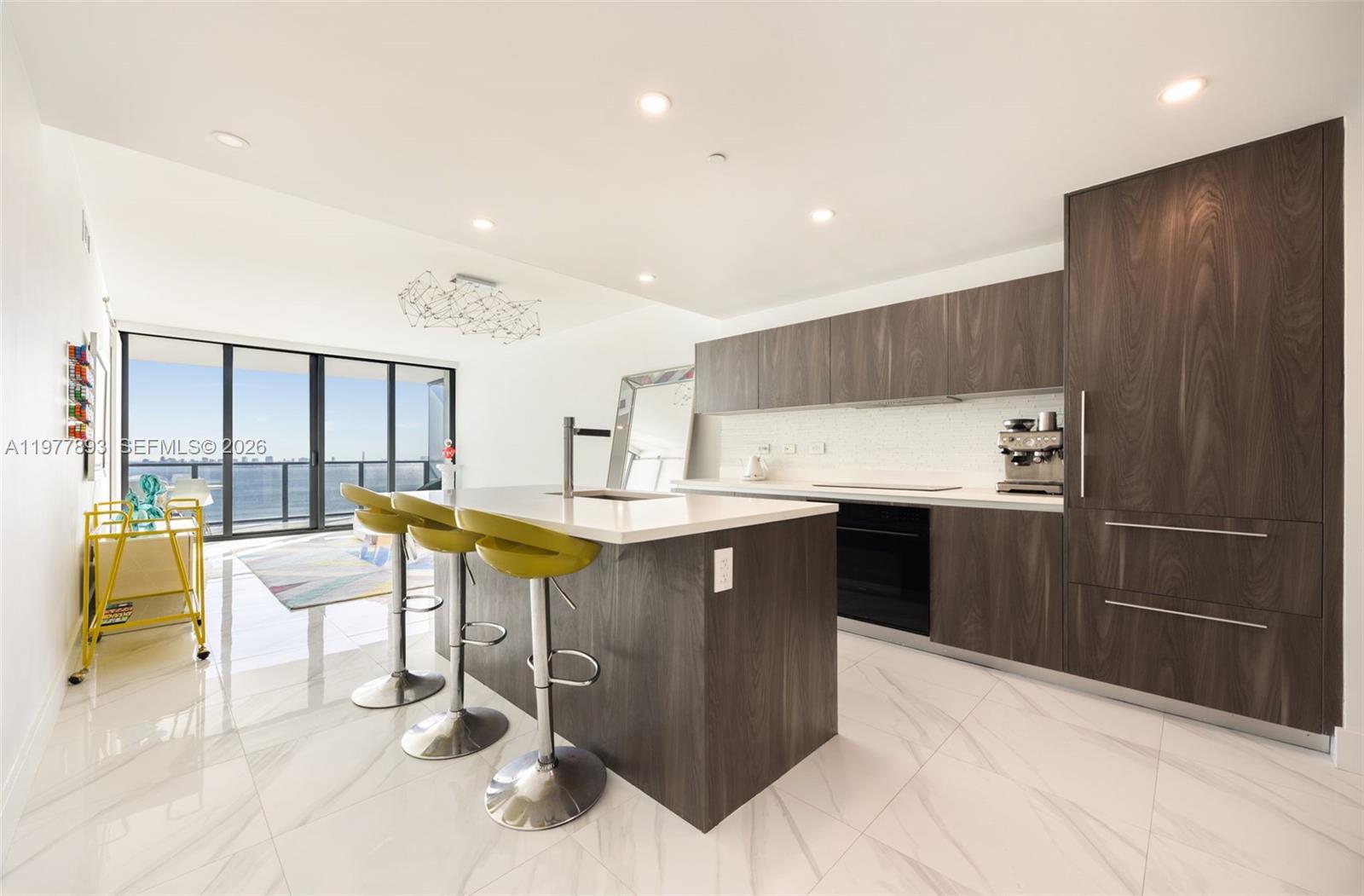 3131 NE 7th Ave # 1902