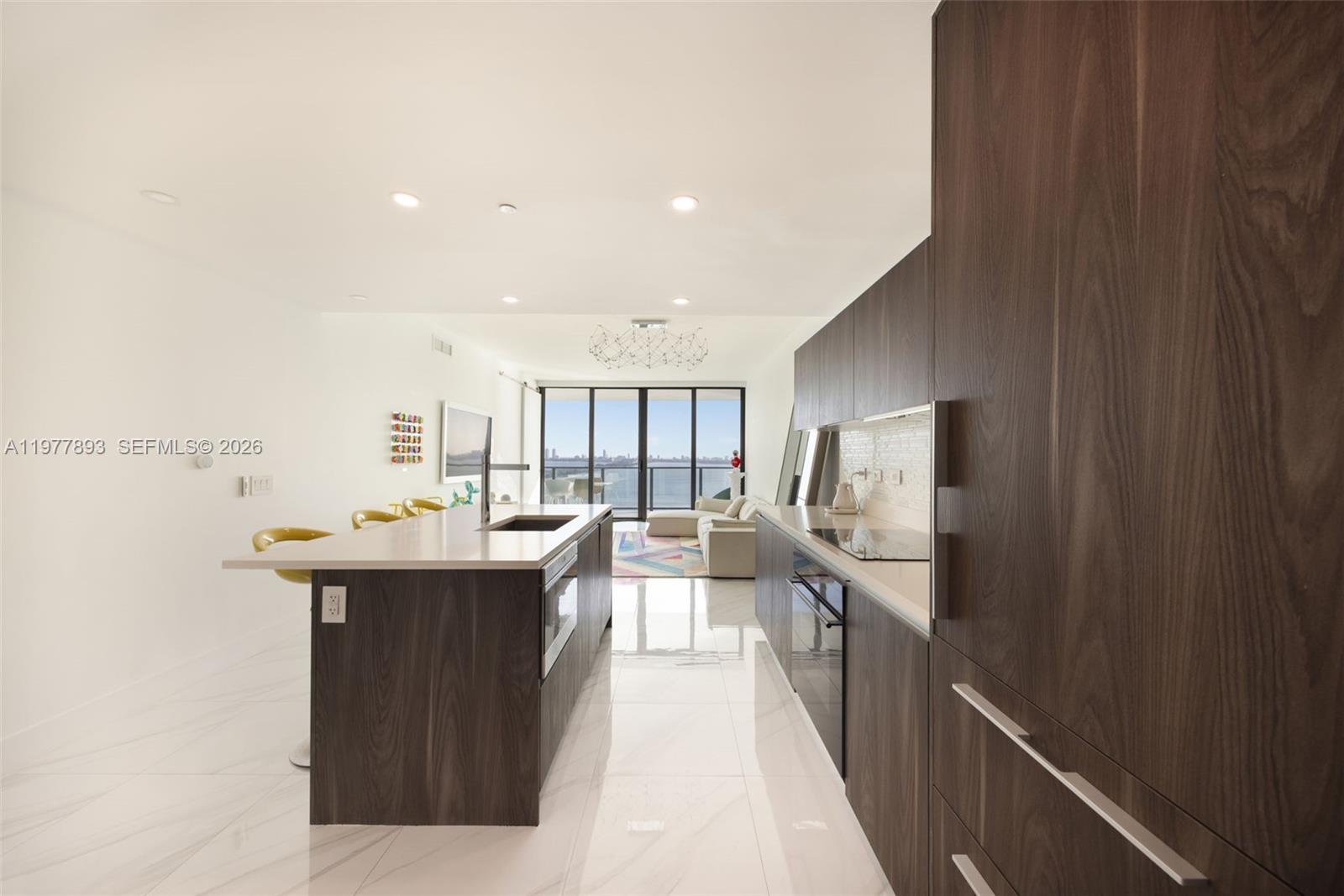 3131 NE 7th Ave # 1902