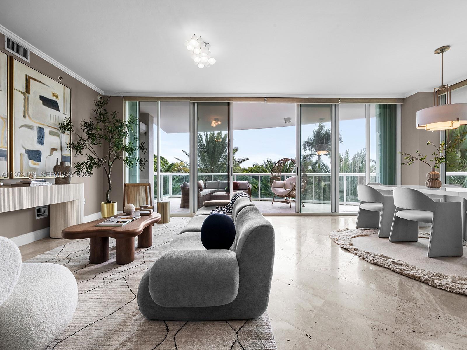 2645 S Bayshore Dr # 304