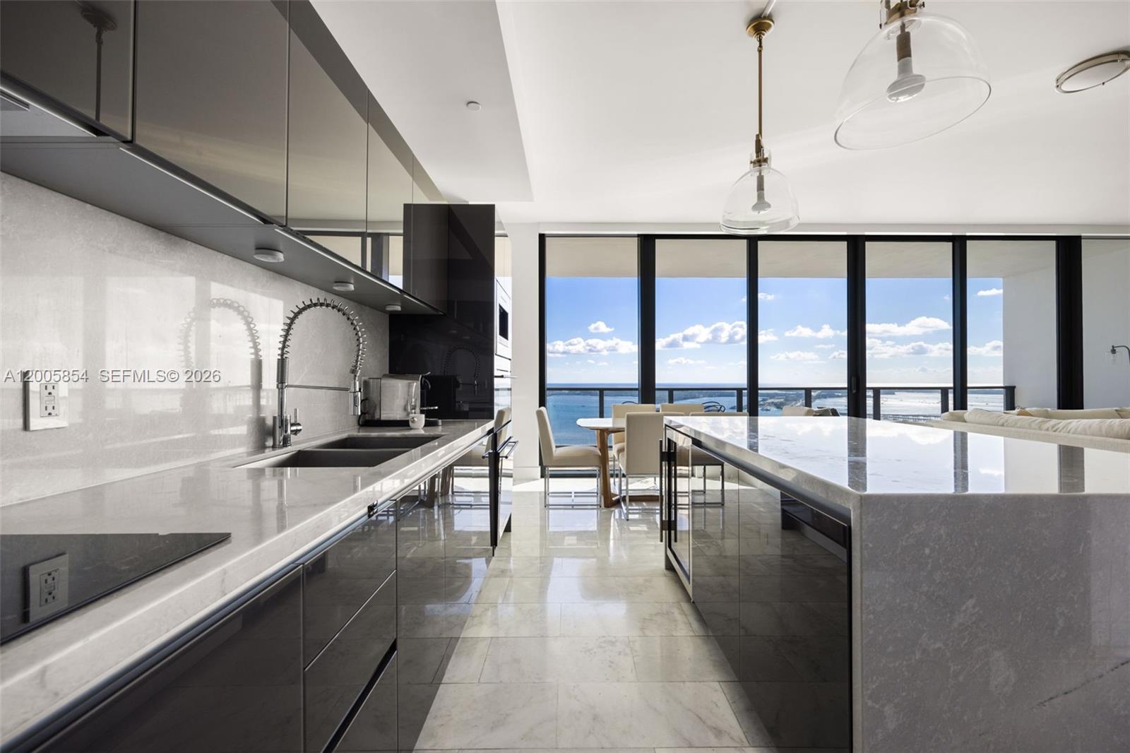 1451 Brickell Ave # 4002