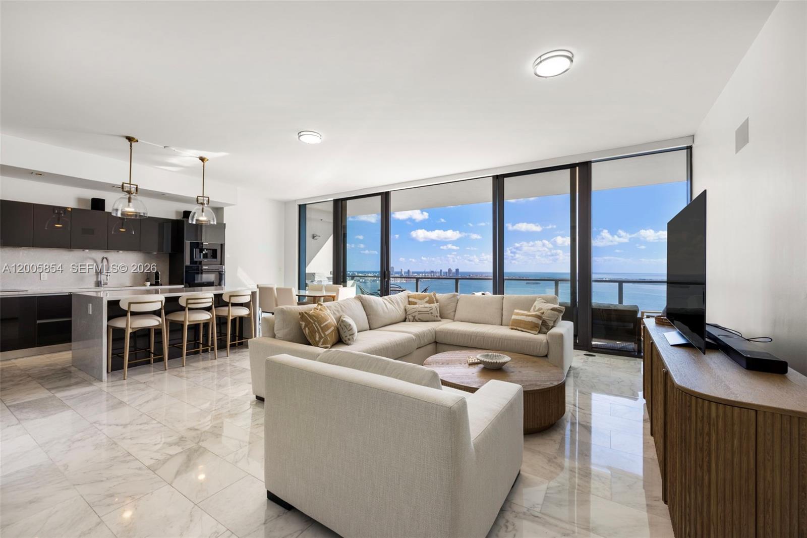 1451 Brickell Ave # 4002