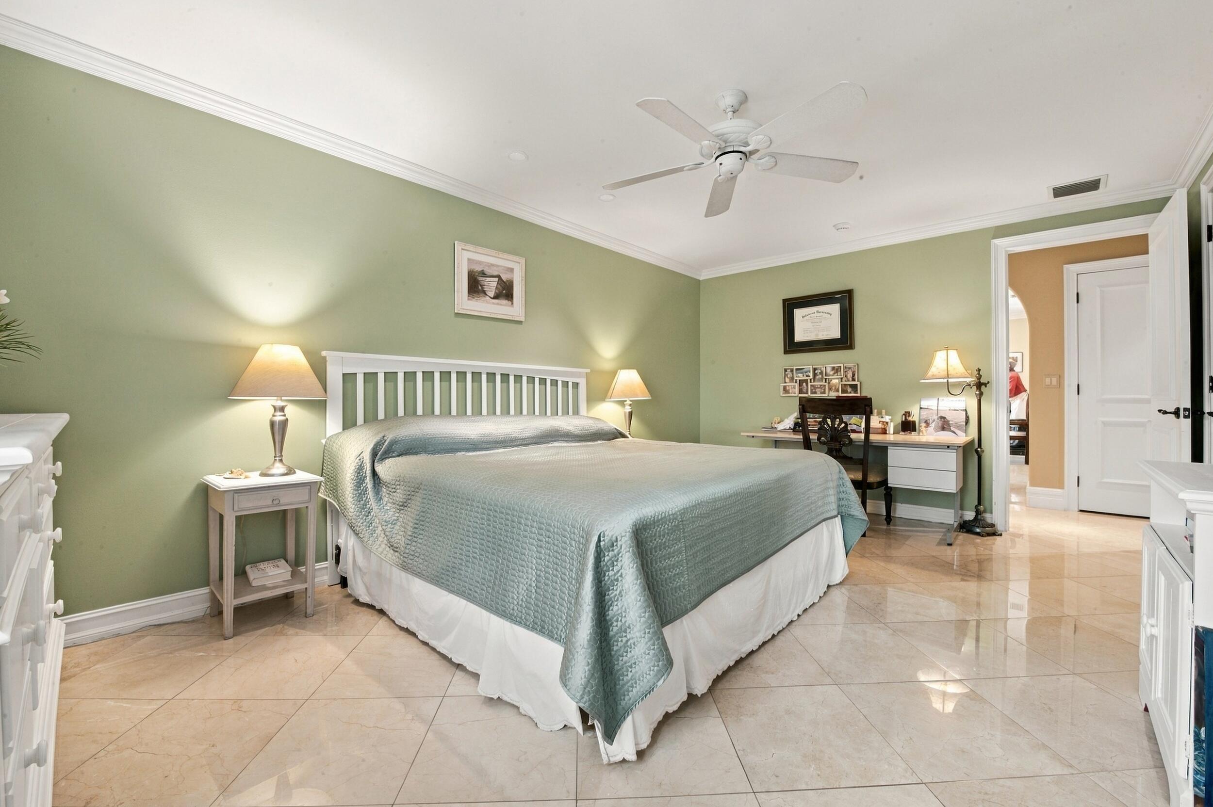 21733 Old Bridge Trail