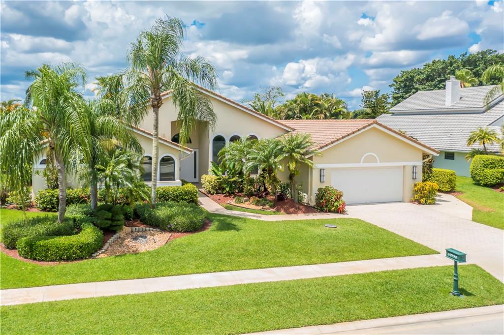 10792 River Glenn Dr