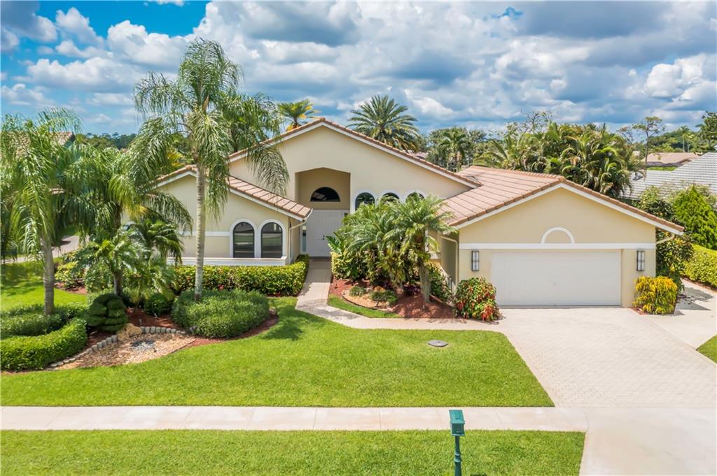 10792 River Glenn Dr