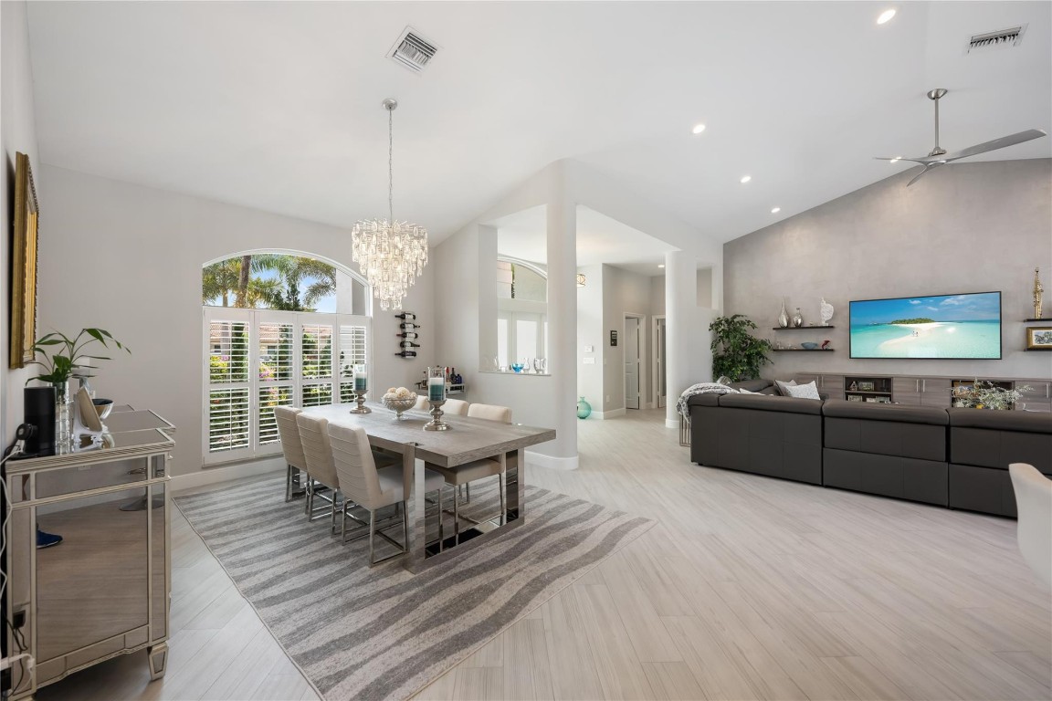 11074 Boca Woods Lane