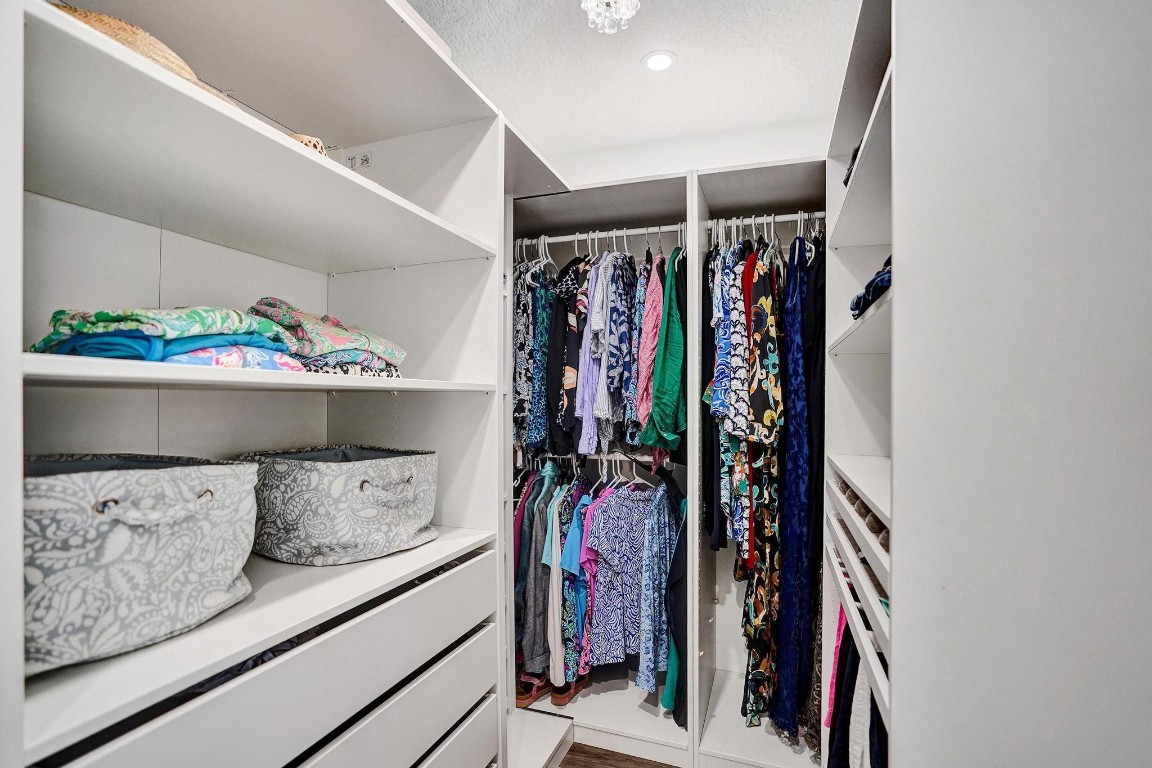 21464 Bridge View Dr