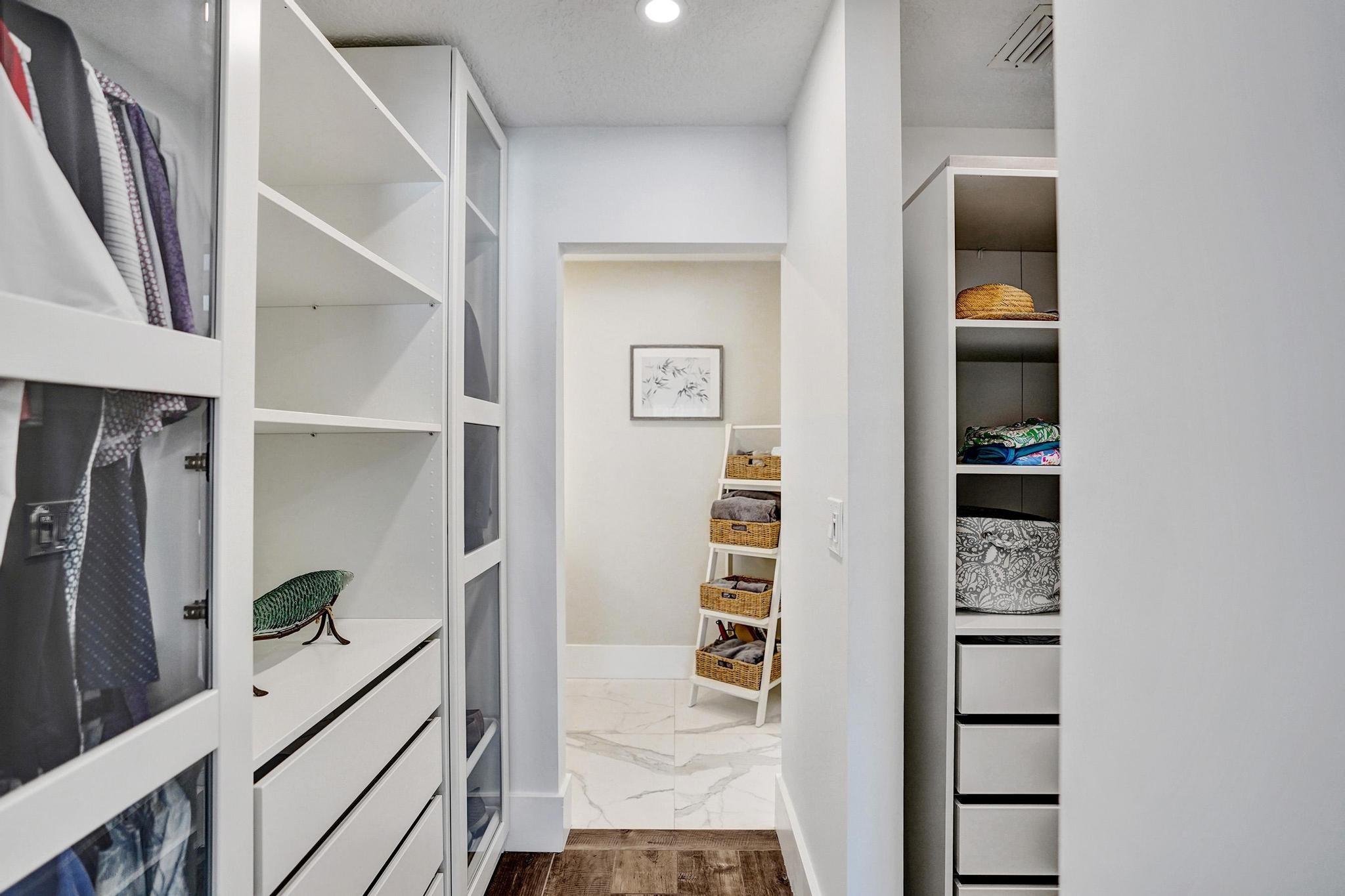 21464 Bridge View Dr