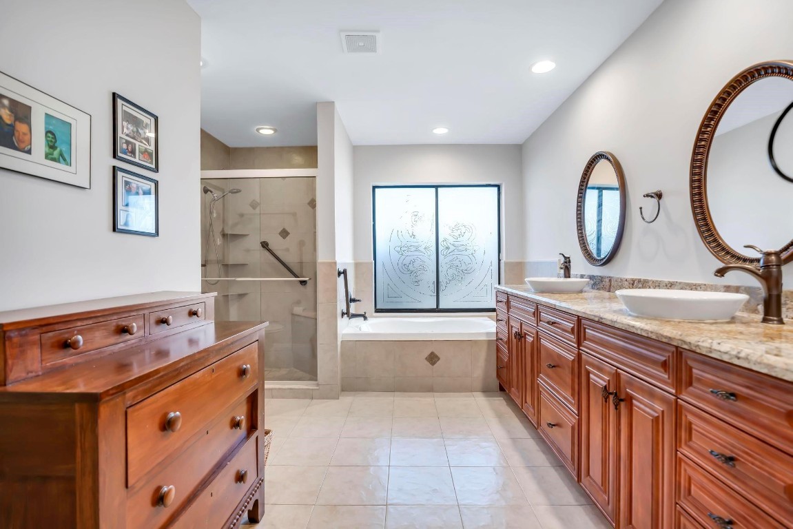 10180 Silver Lake Drive