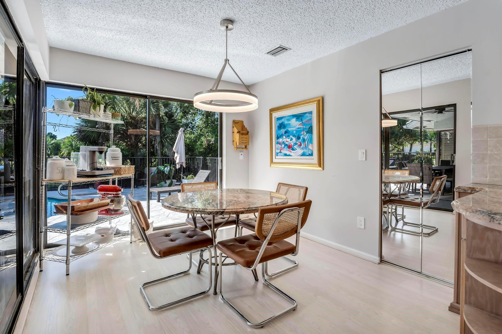 10180 Silver Lake Drive