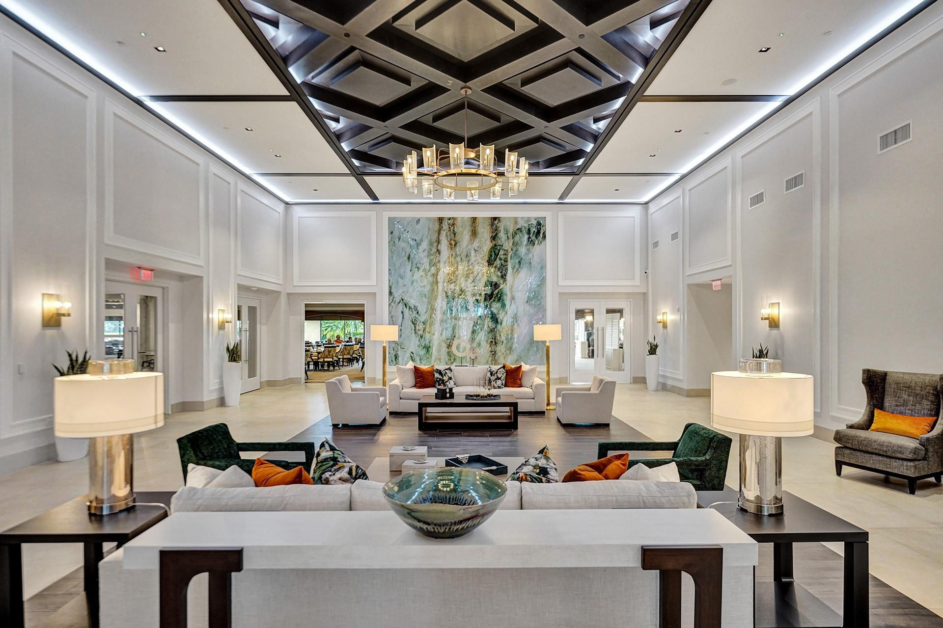 10180 Silver Lake Drive