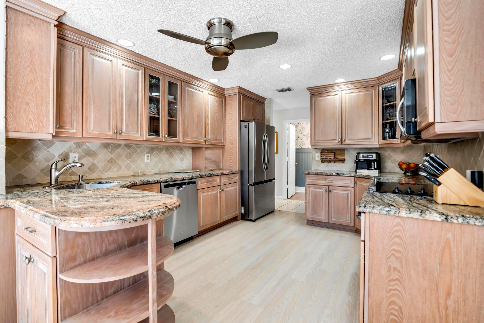 10180 Silver Lake Drive