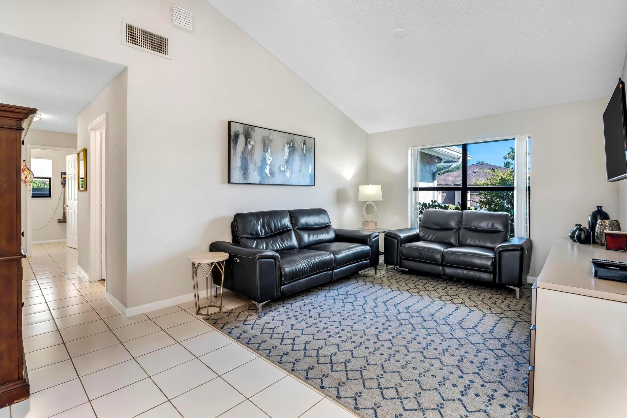 10180 Silver Lake Drive