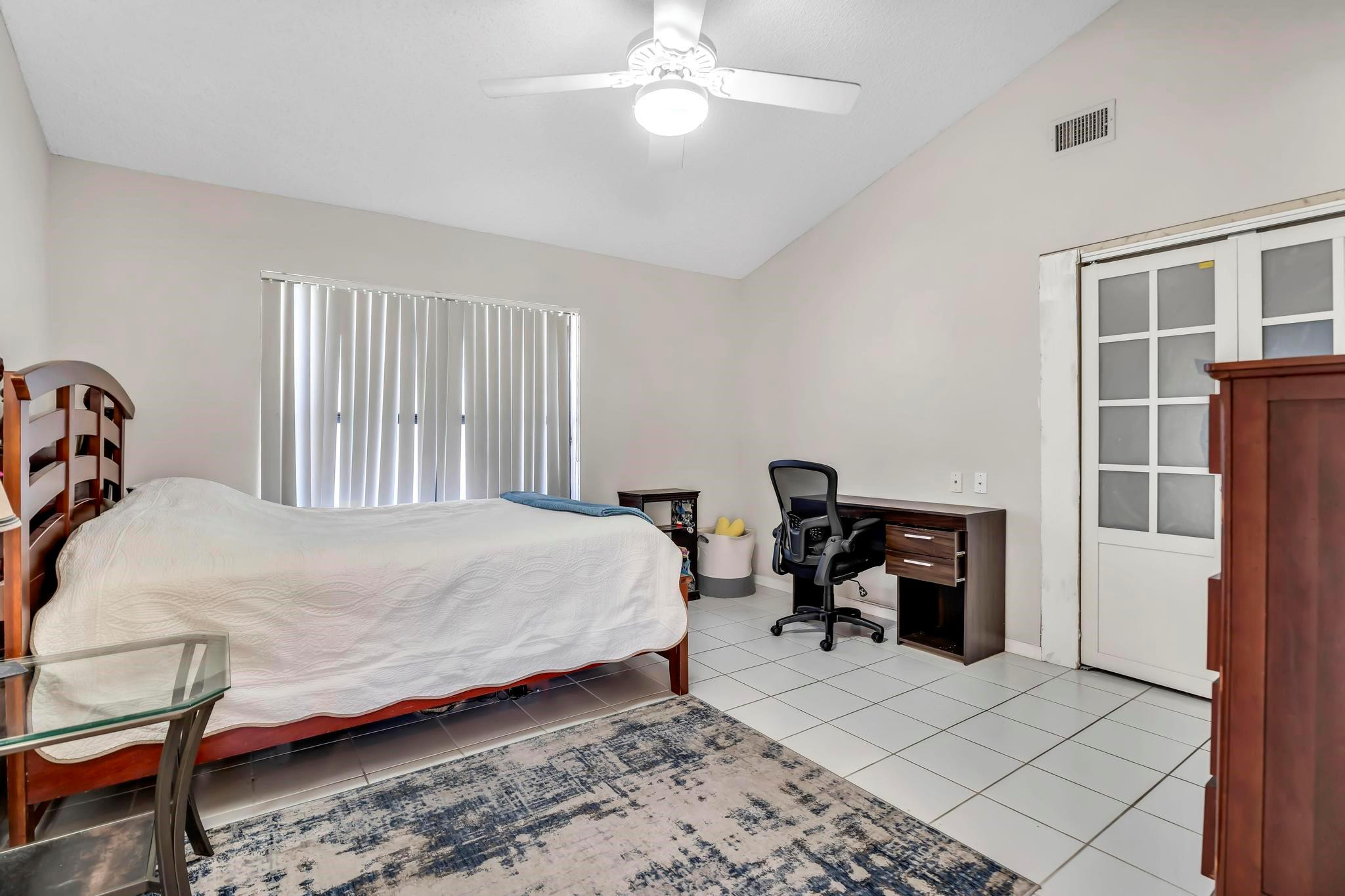 10180 Silver Lake Drive