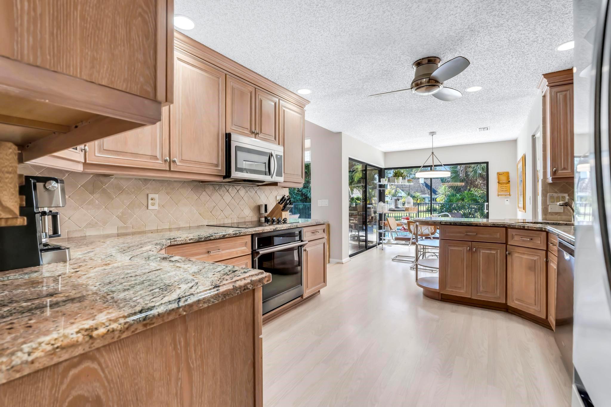 10180 Silver Lake Drive