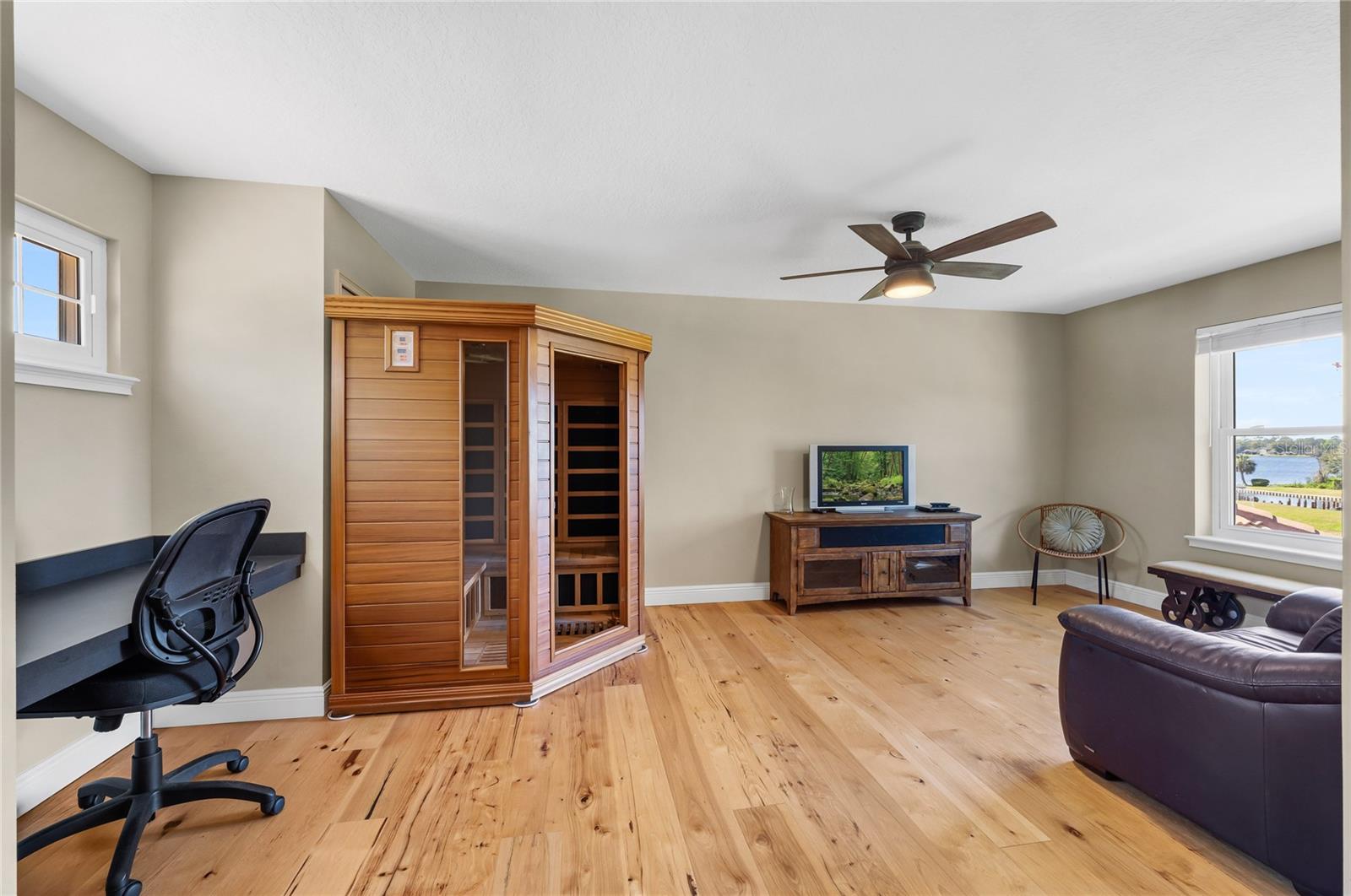 889 BRANTLEY DR