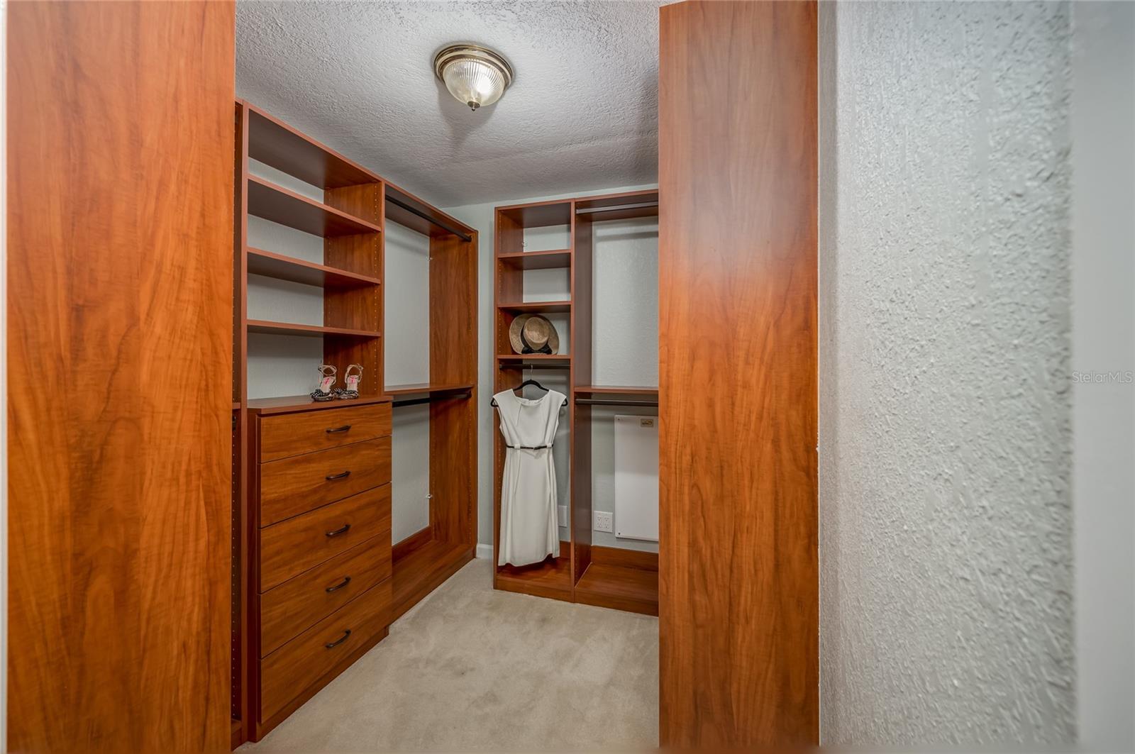 106 STARLING LN