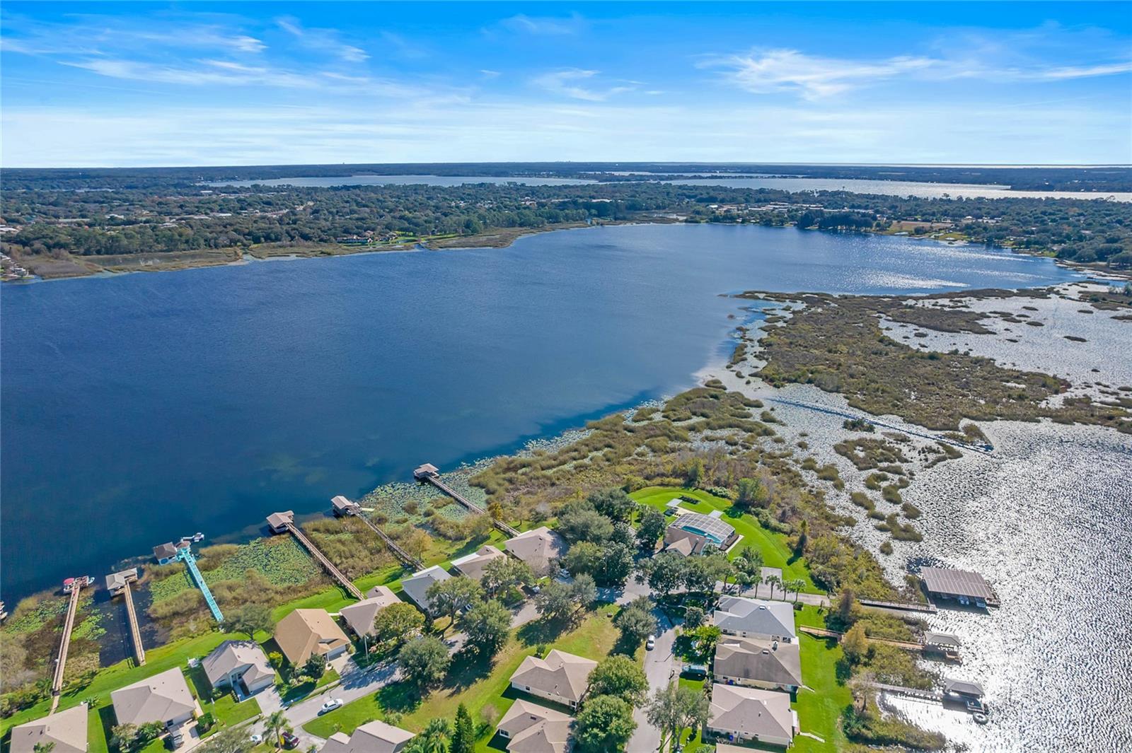 1649 LAKE VILLA DR