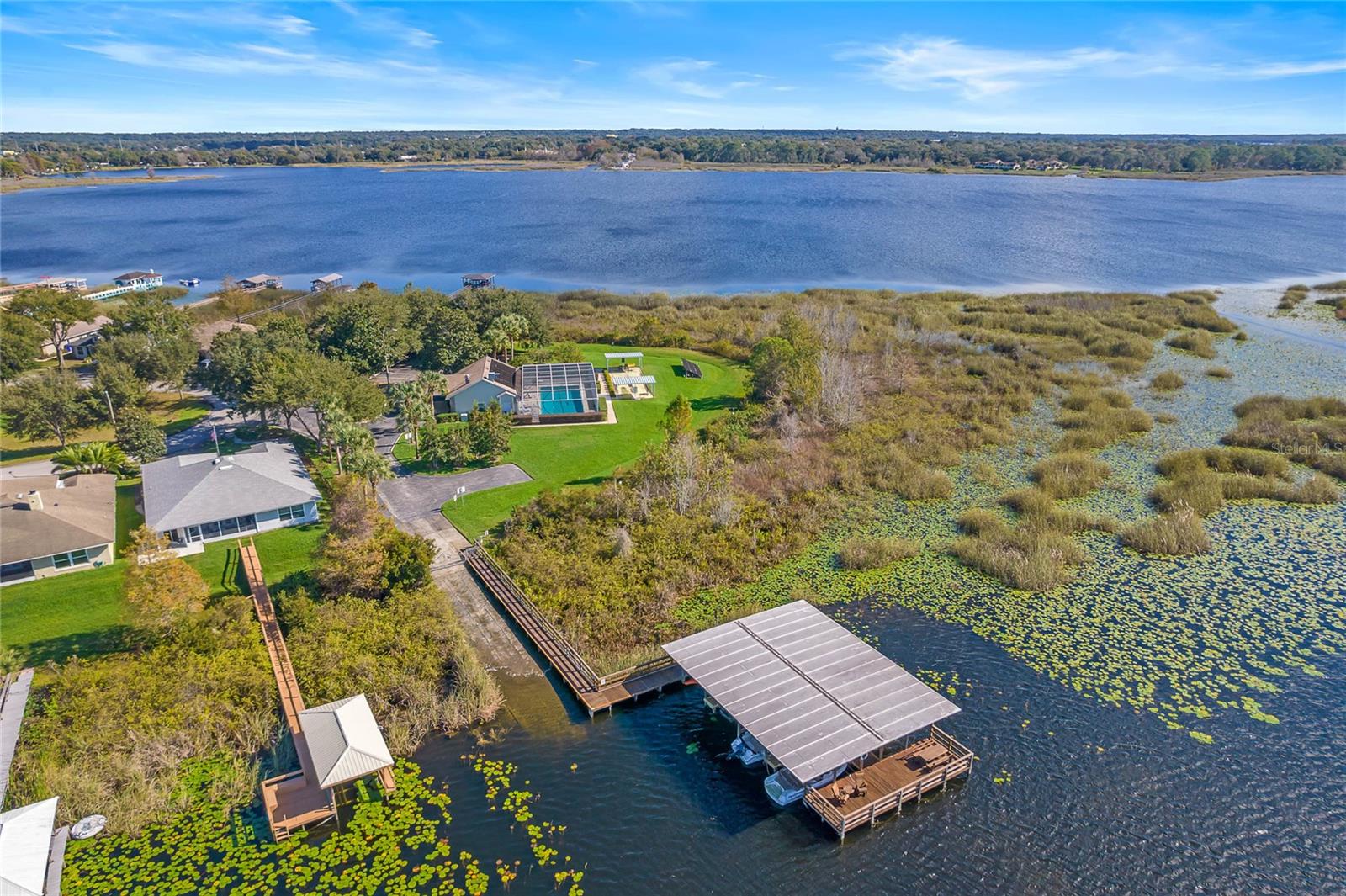 1649 LAKE VILLA DR