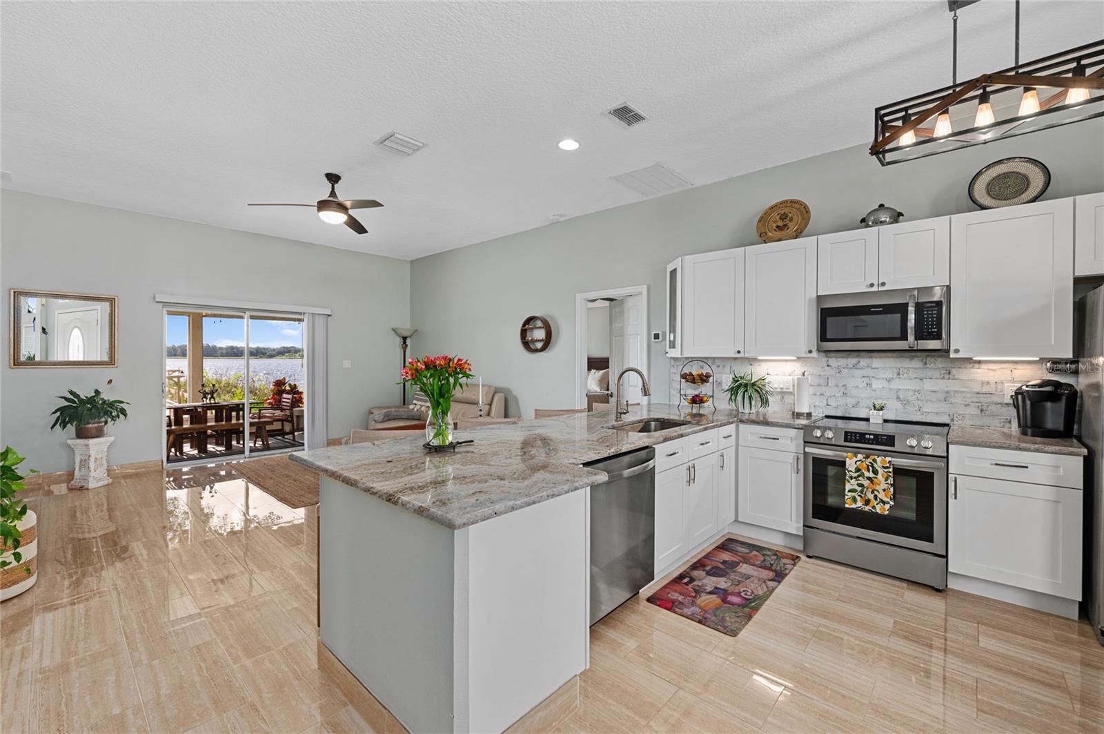 1649 LAKE VILLA DR