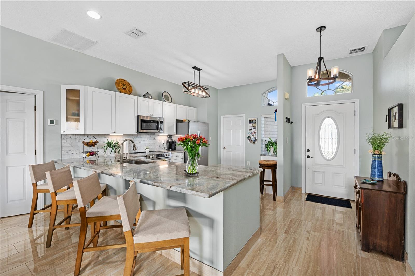 1649 LAKE VILLA DR
