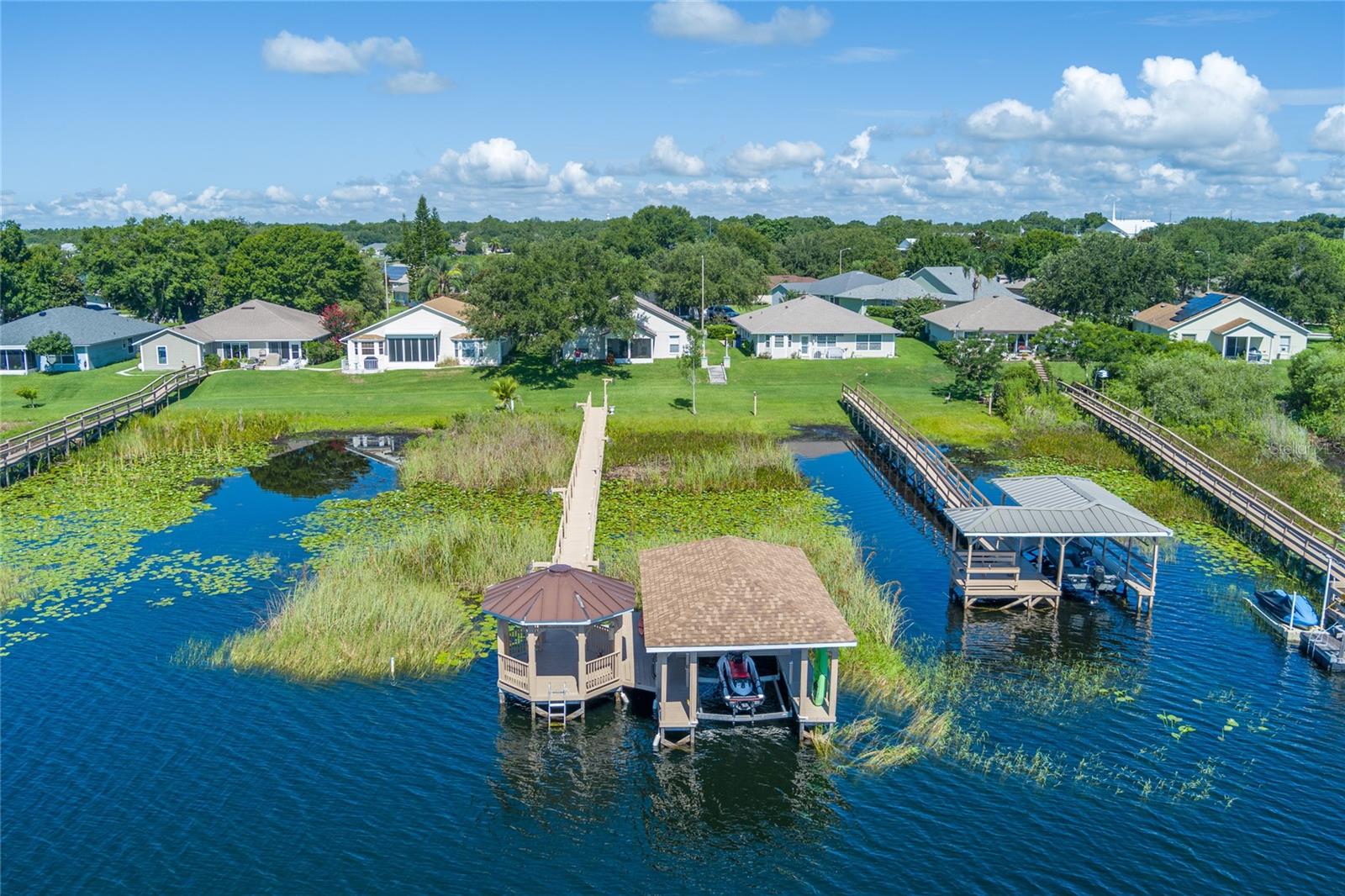 1649 LAKE VILLA DR