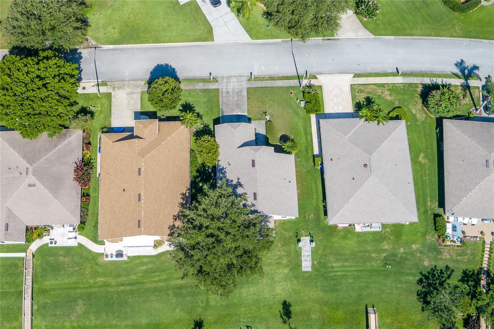 1649 LAKE VILLA DR
