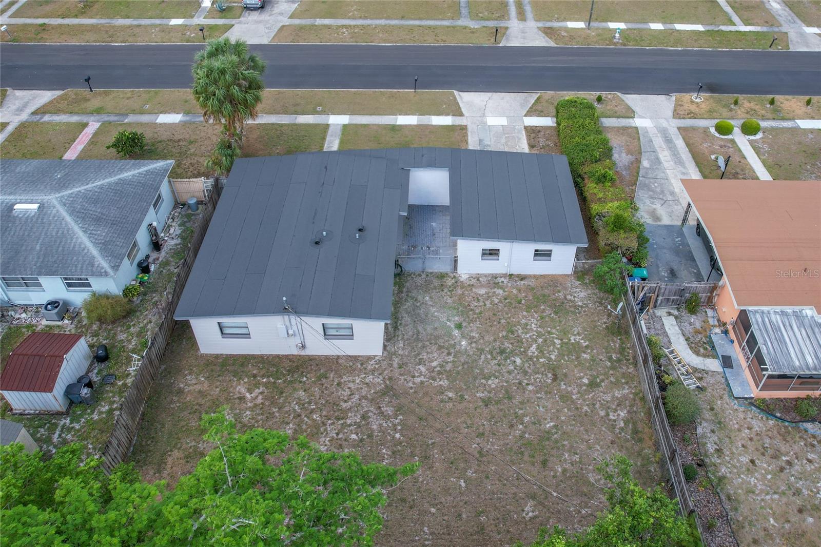 1633 COLTON