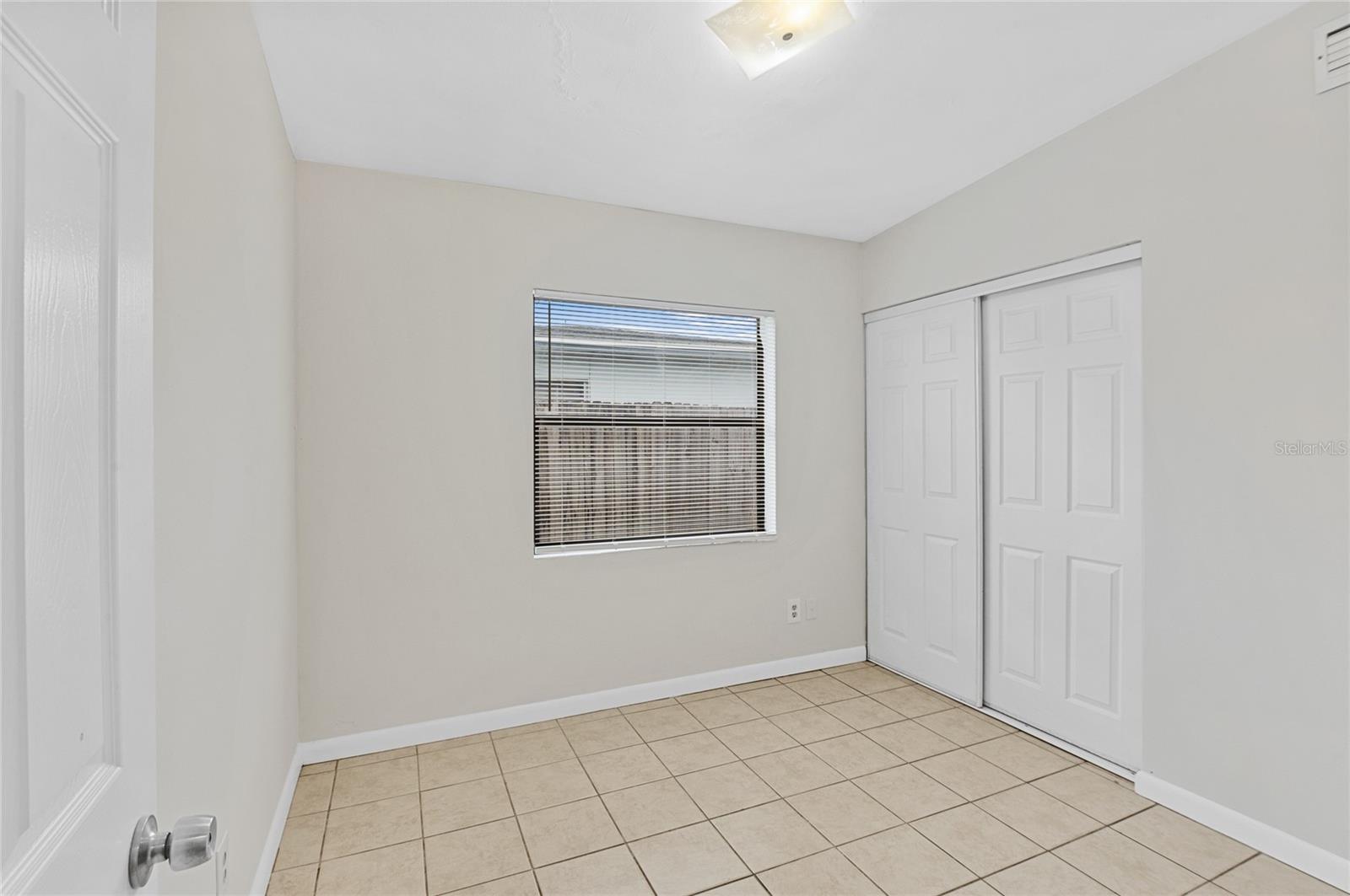 1633 COLTON