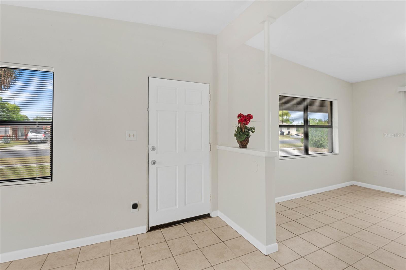 1633 COLTON