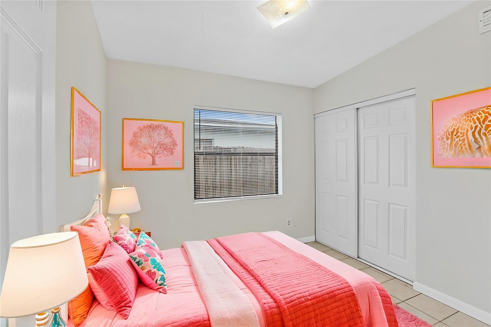1633 COLTON