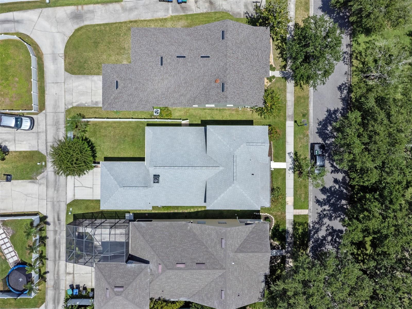 3406 CARRIAGE LAKE DR