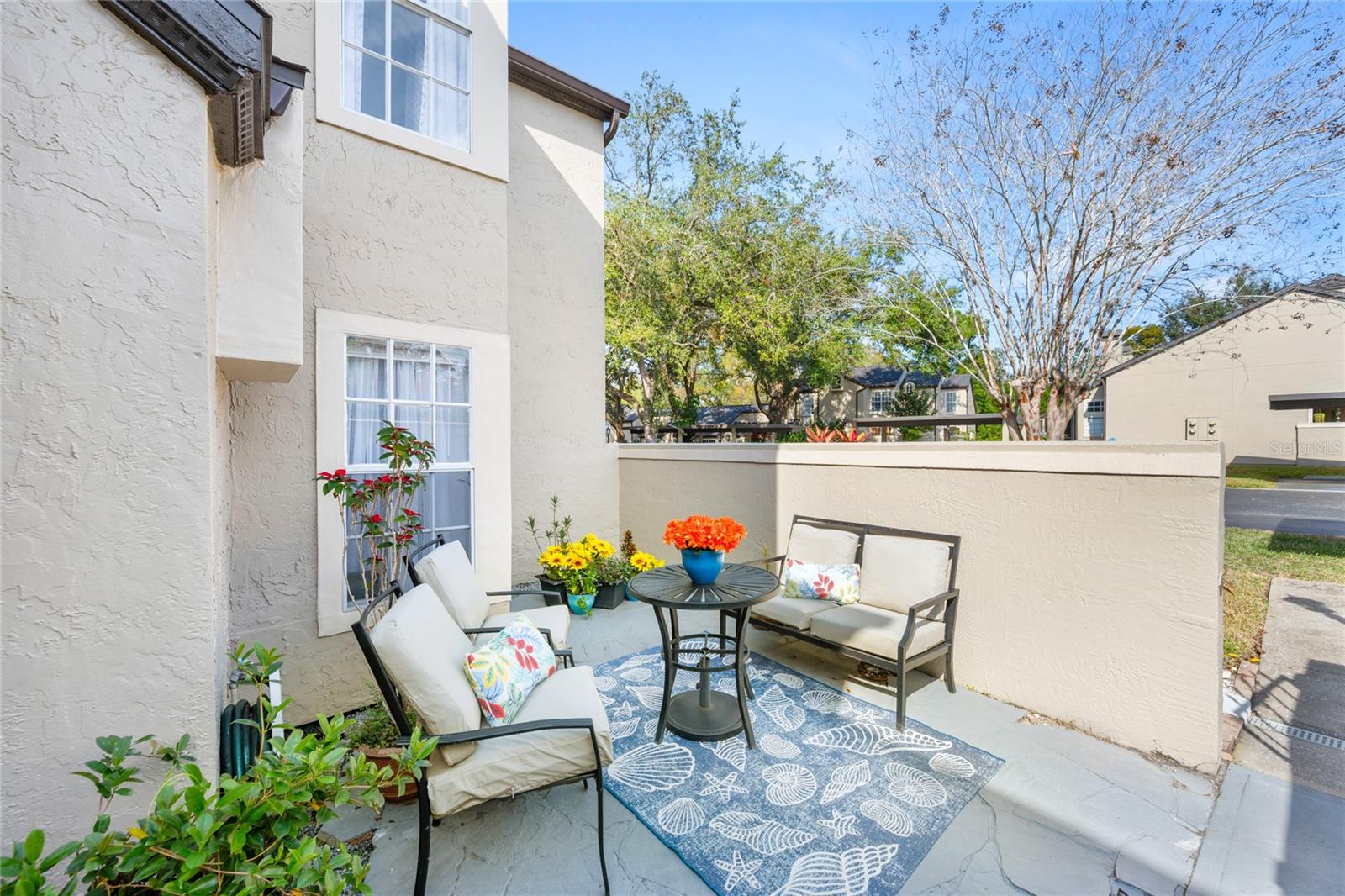 1523 FARRINDON CIR #1523