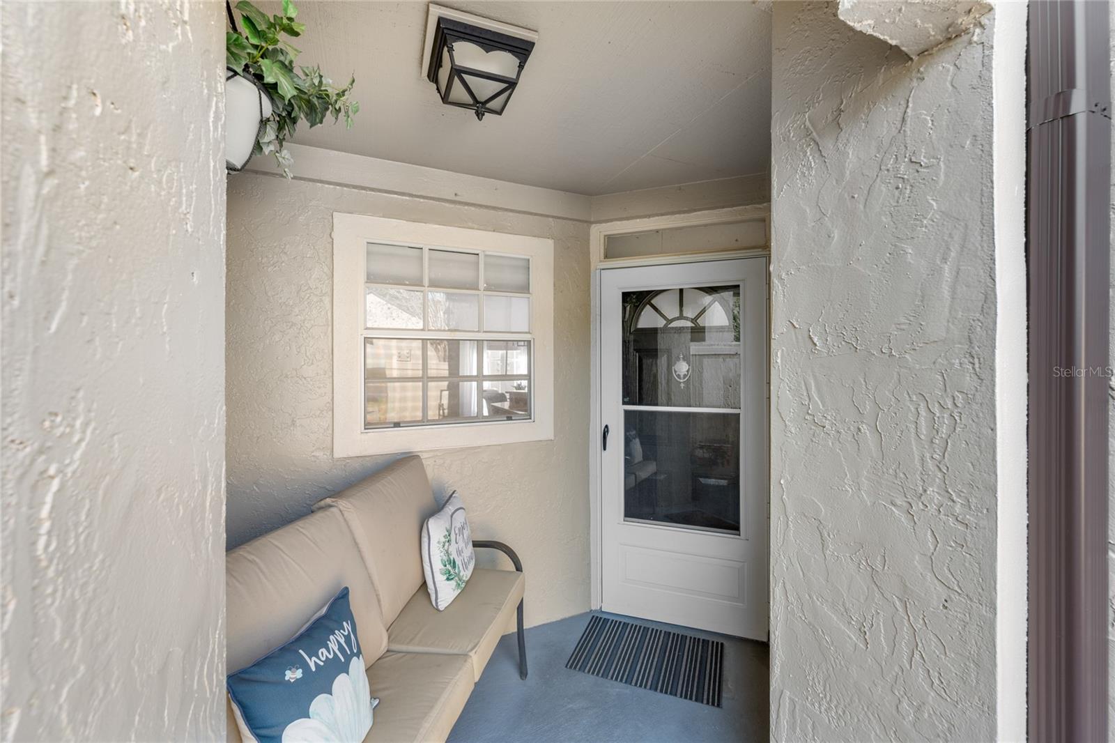 1523 FARRINDON CIR #1523