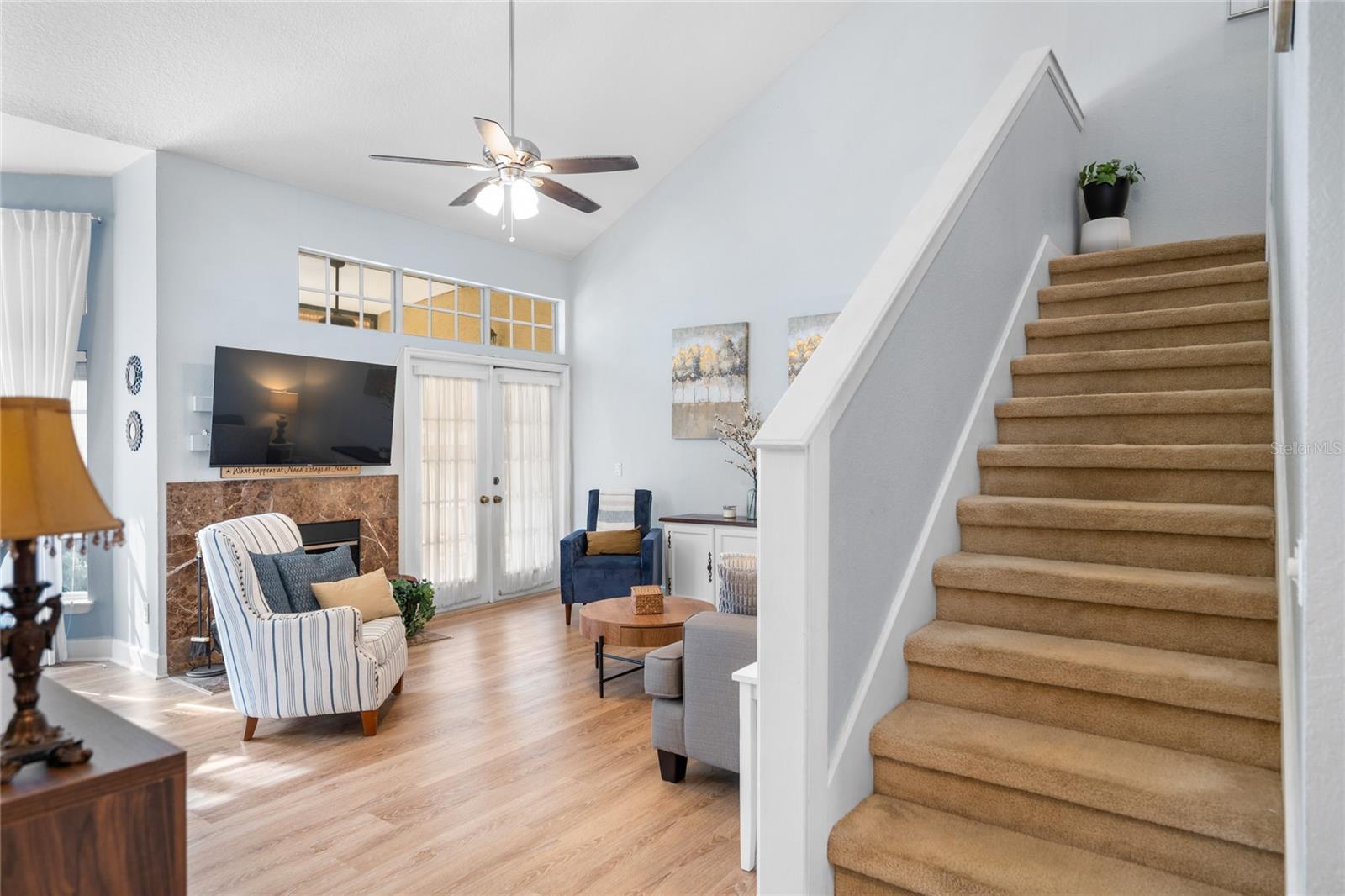 1523 FARRINDON CIR #1523