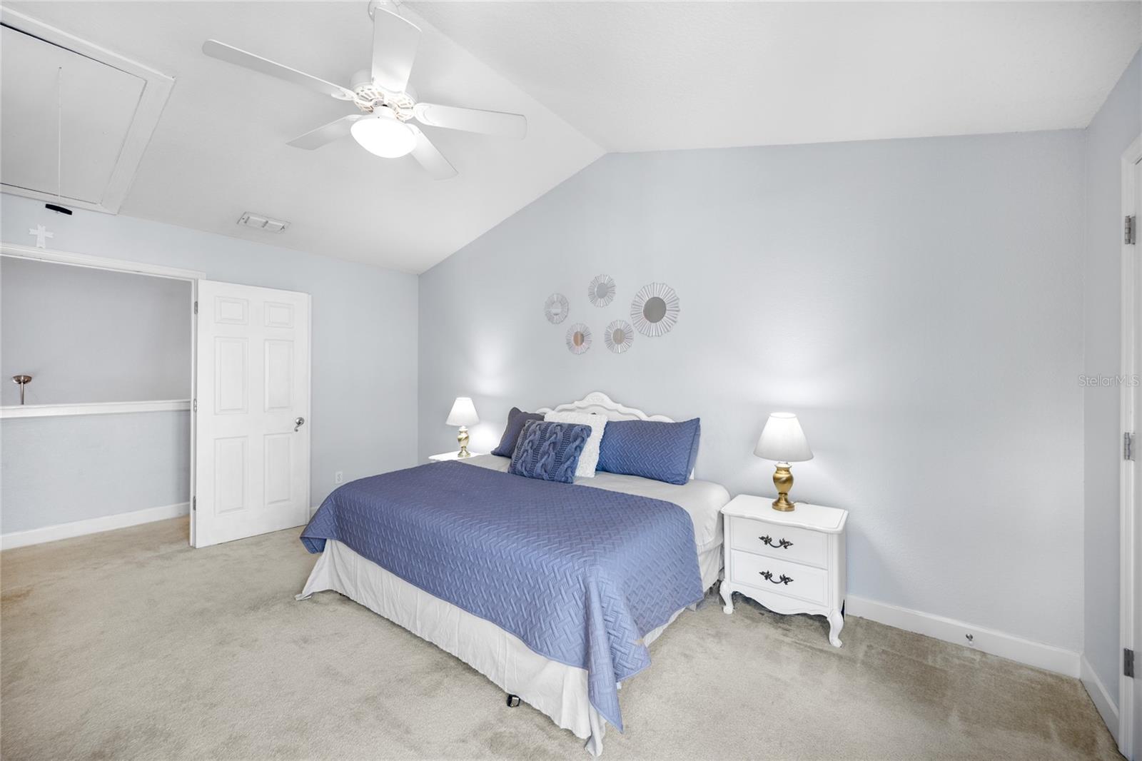 1523 FARRINDON CIR #1523