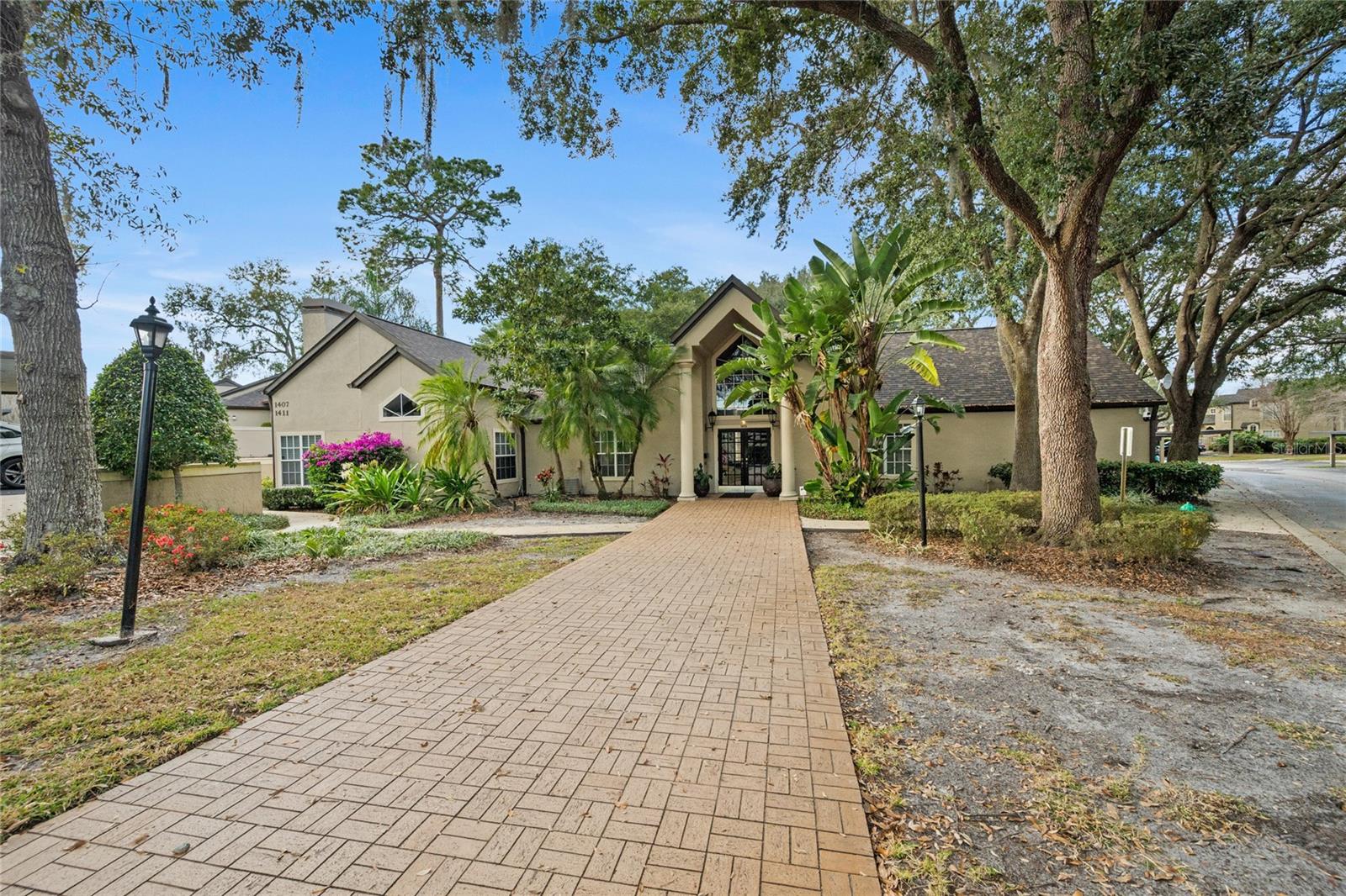 1423 FARRINDON CIR