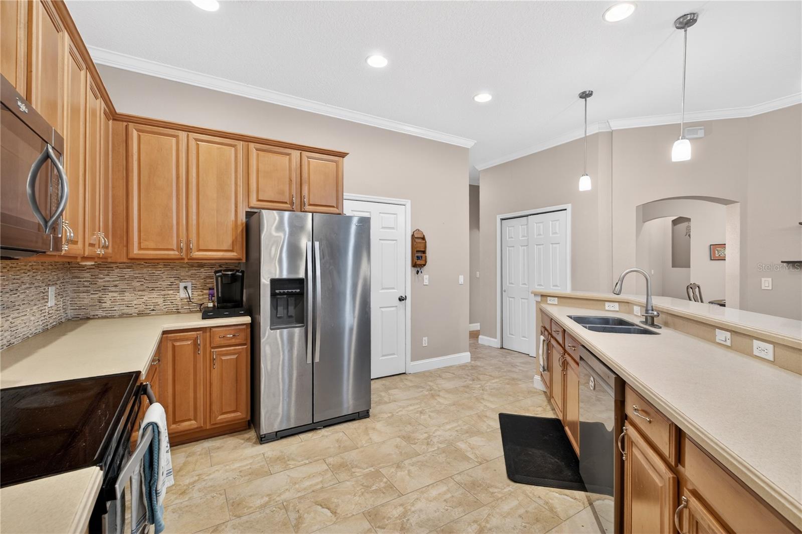 10174 MALLARD LANDINGS WAY